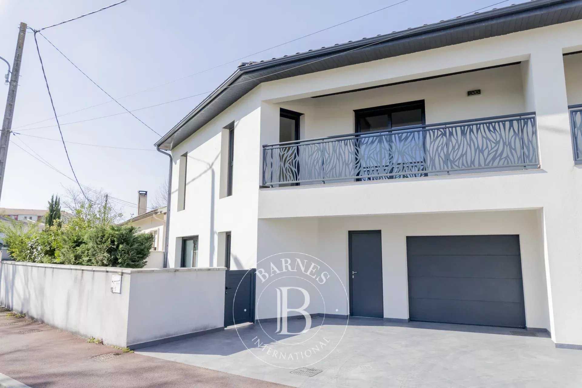 Mérignac  - Maison 6 Pi&egrave;ces 4 Chambres