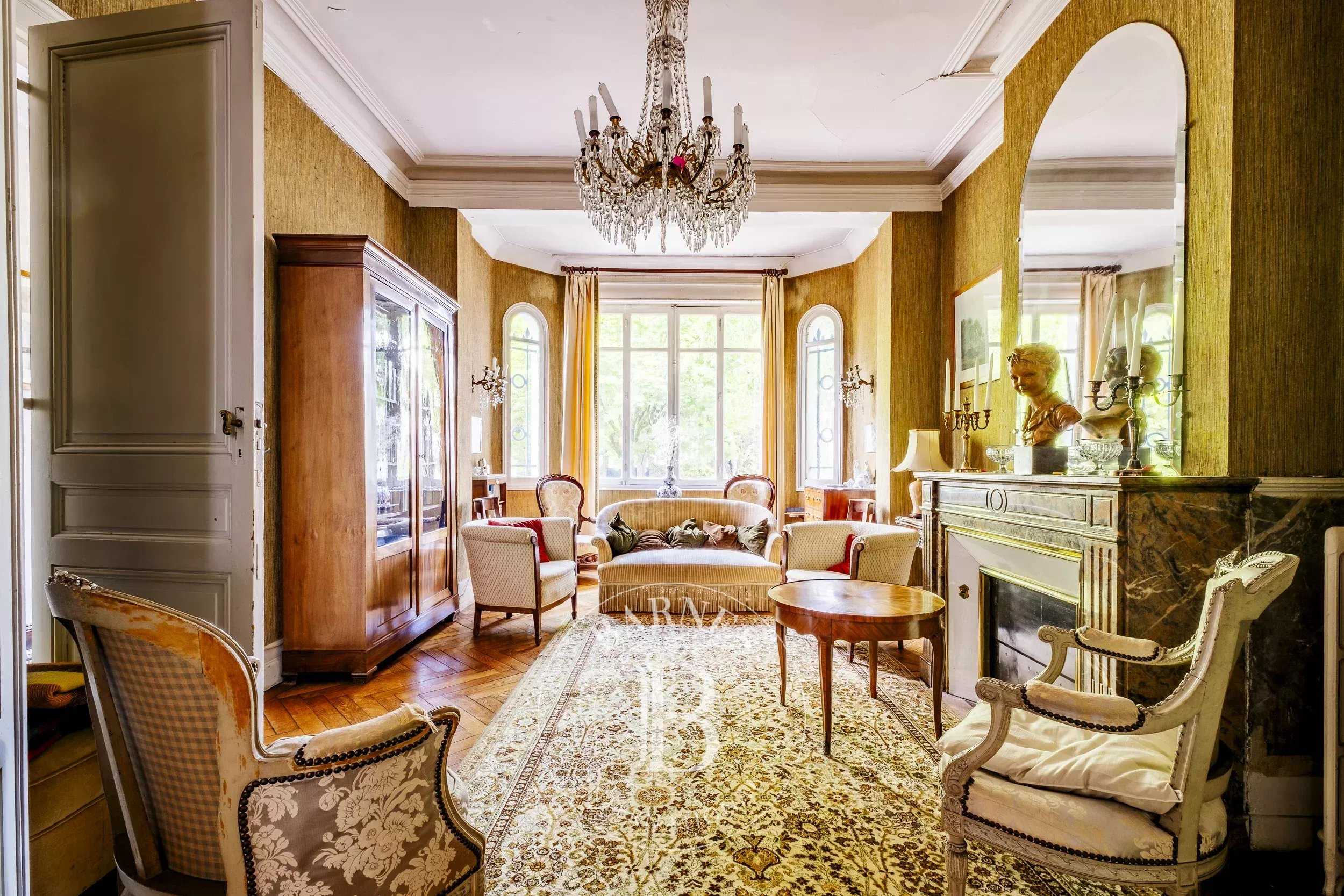 Le Bouscat  - Maison 8 Pi&egrave;ces 4 Chambres