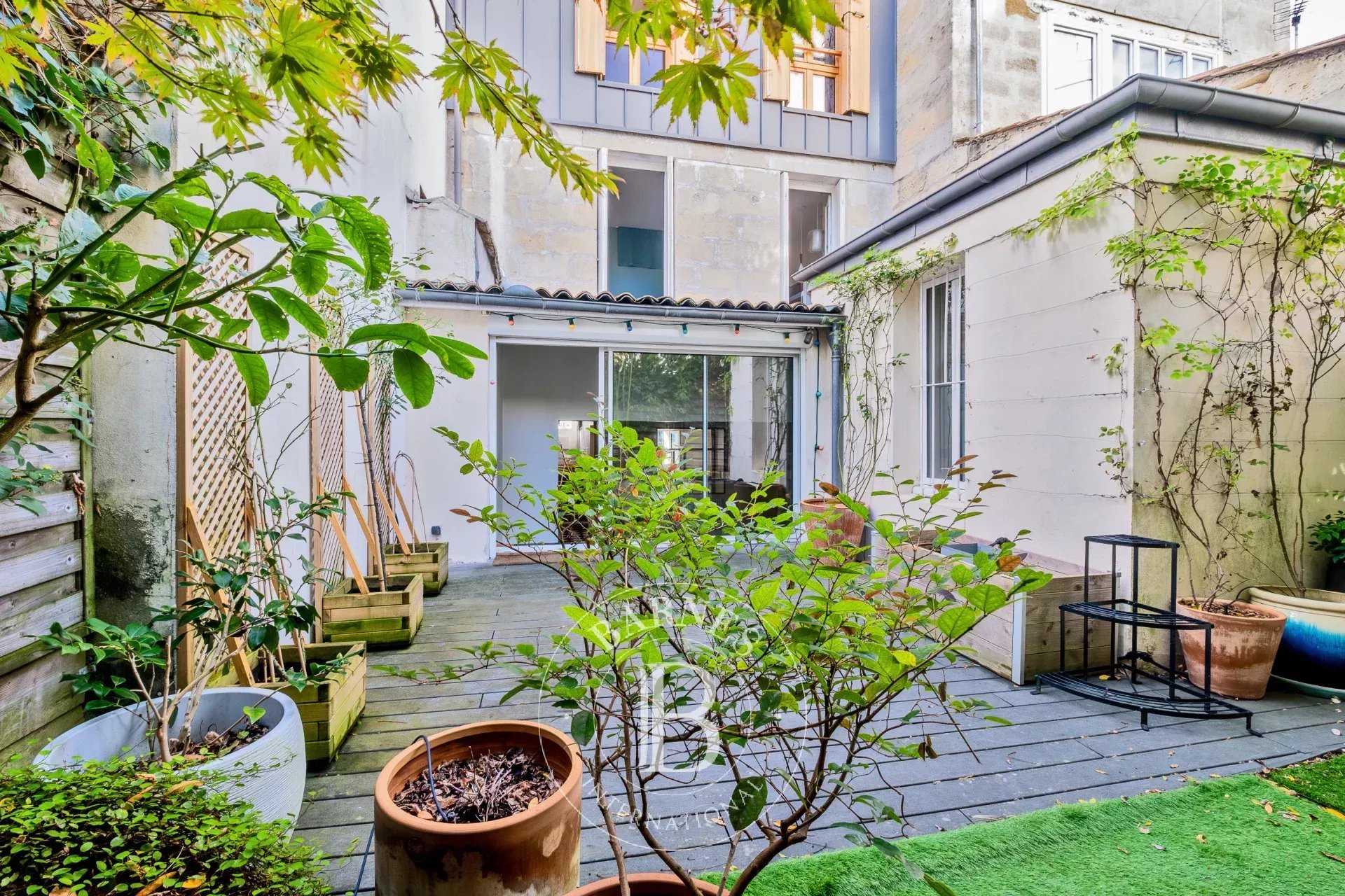 Bordeaux  - Maison 5 Pi&egrave;ces 4 Chambres