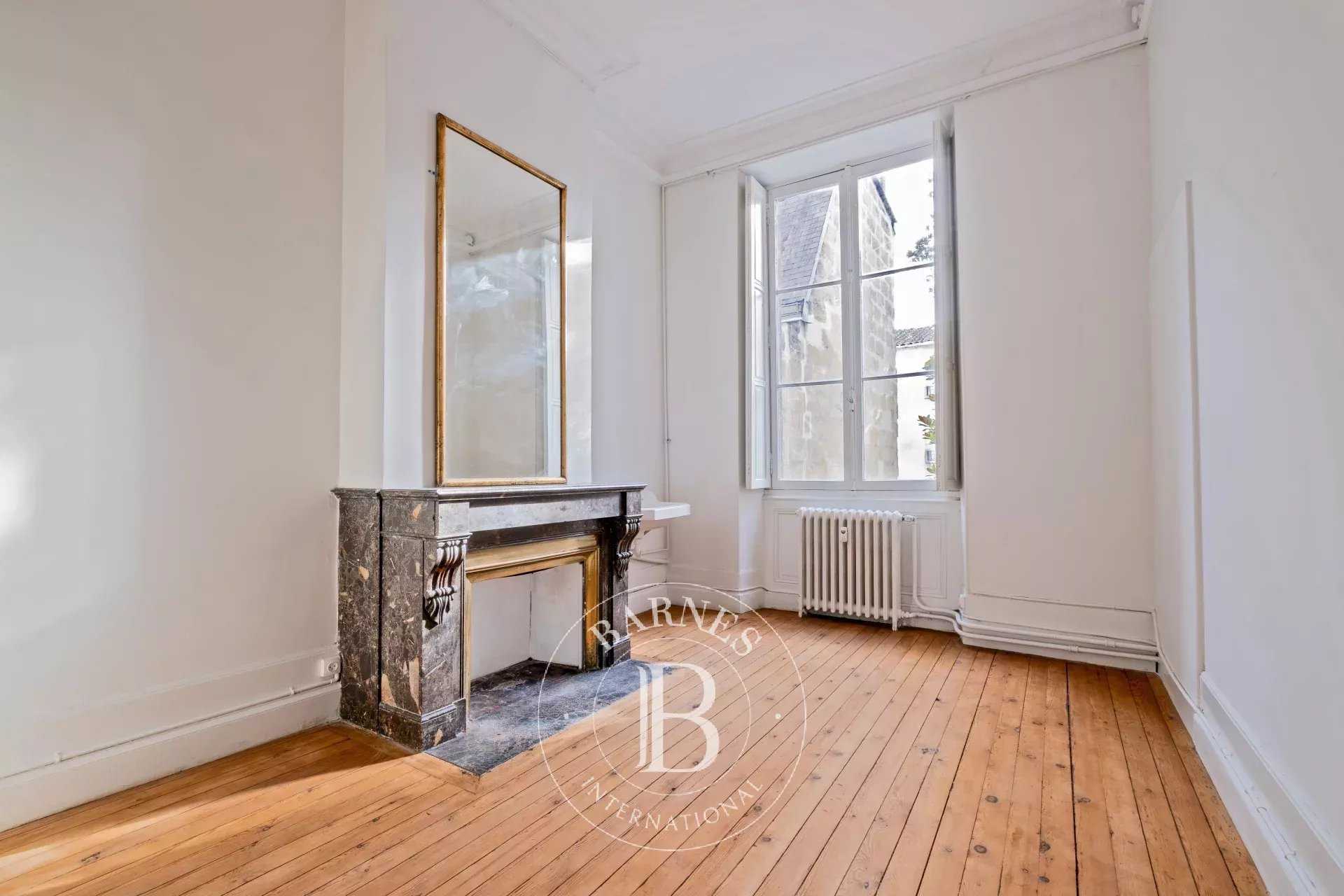 Bordeaux  - Apartment 2 Bedrooms