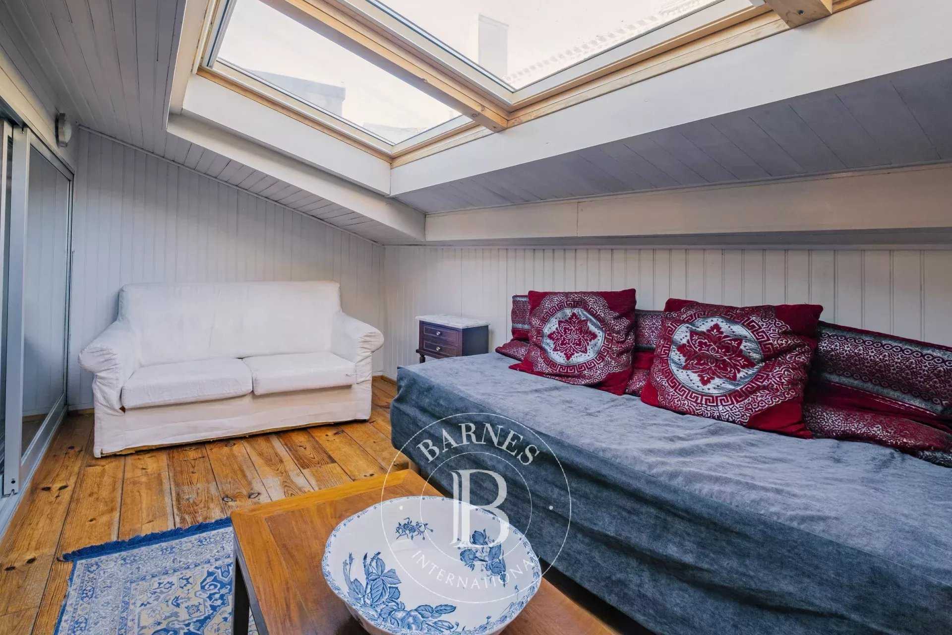 Bordeaux  - Housing estate 4 Bedrooms