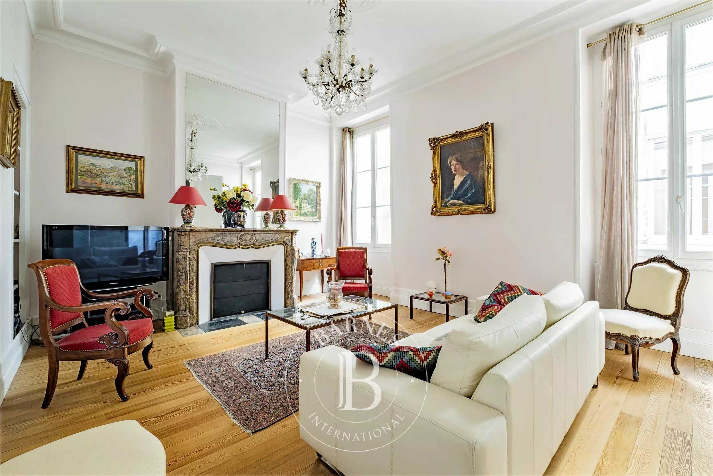 Bordeaux  - Appartement 5 Pi&egrave;ces 3 Chambres