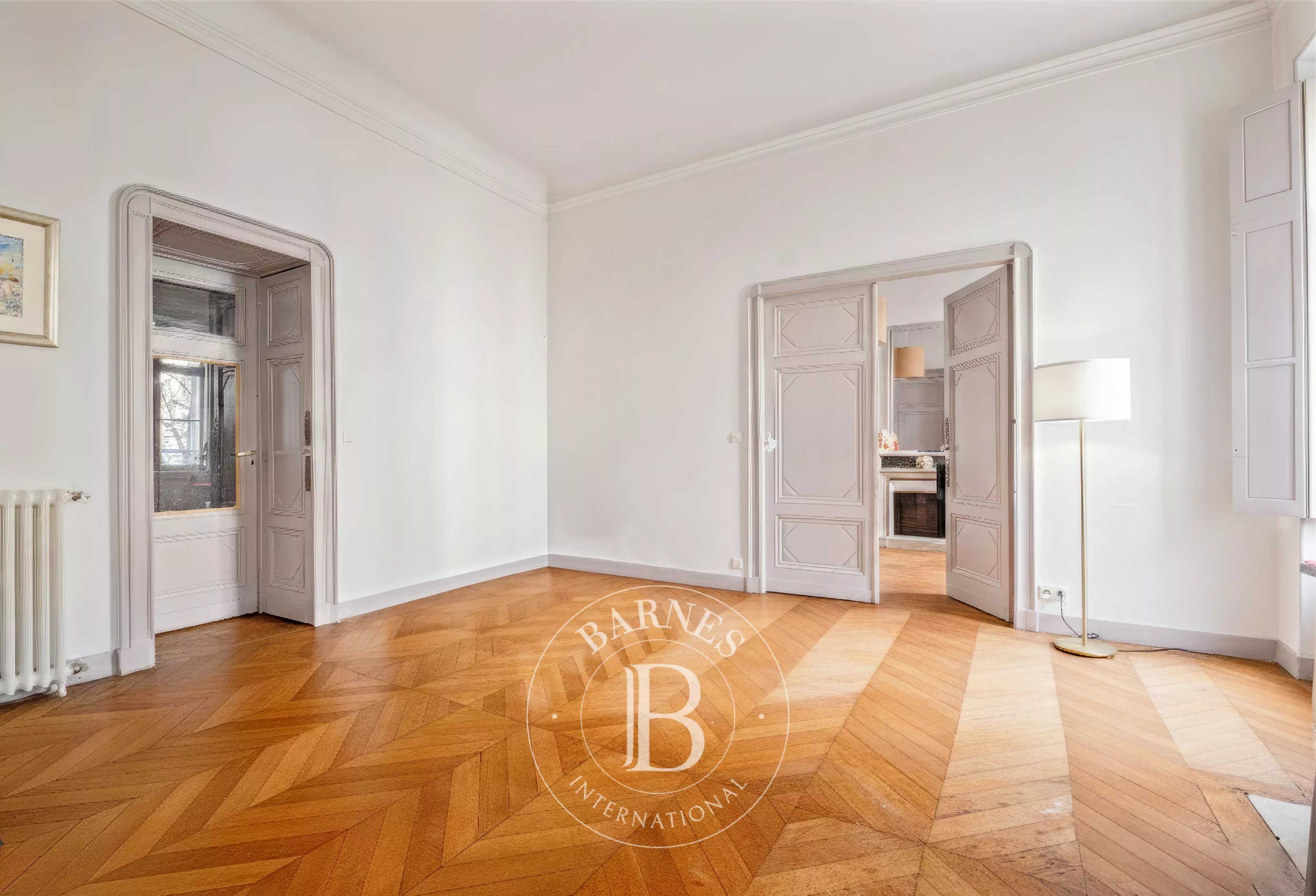 Bordeaux  - Appartement 5 Pi&egrave;ces 2 Chambres