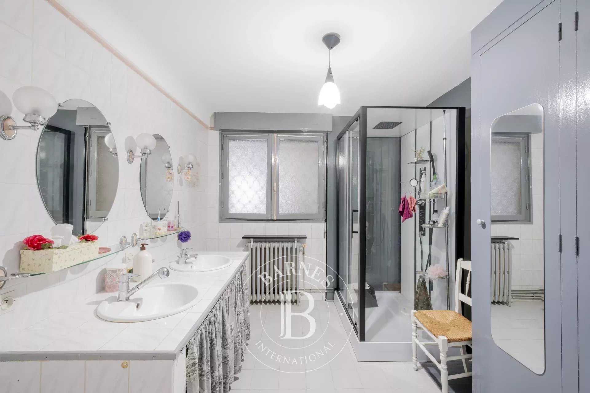 Bordeaux  - House 4 Bedrooms