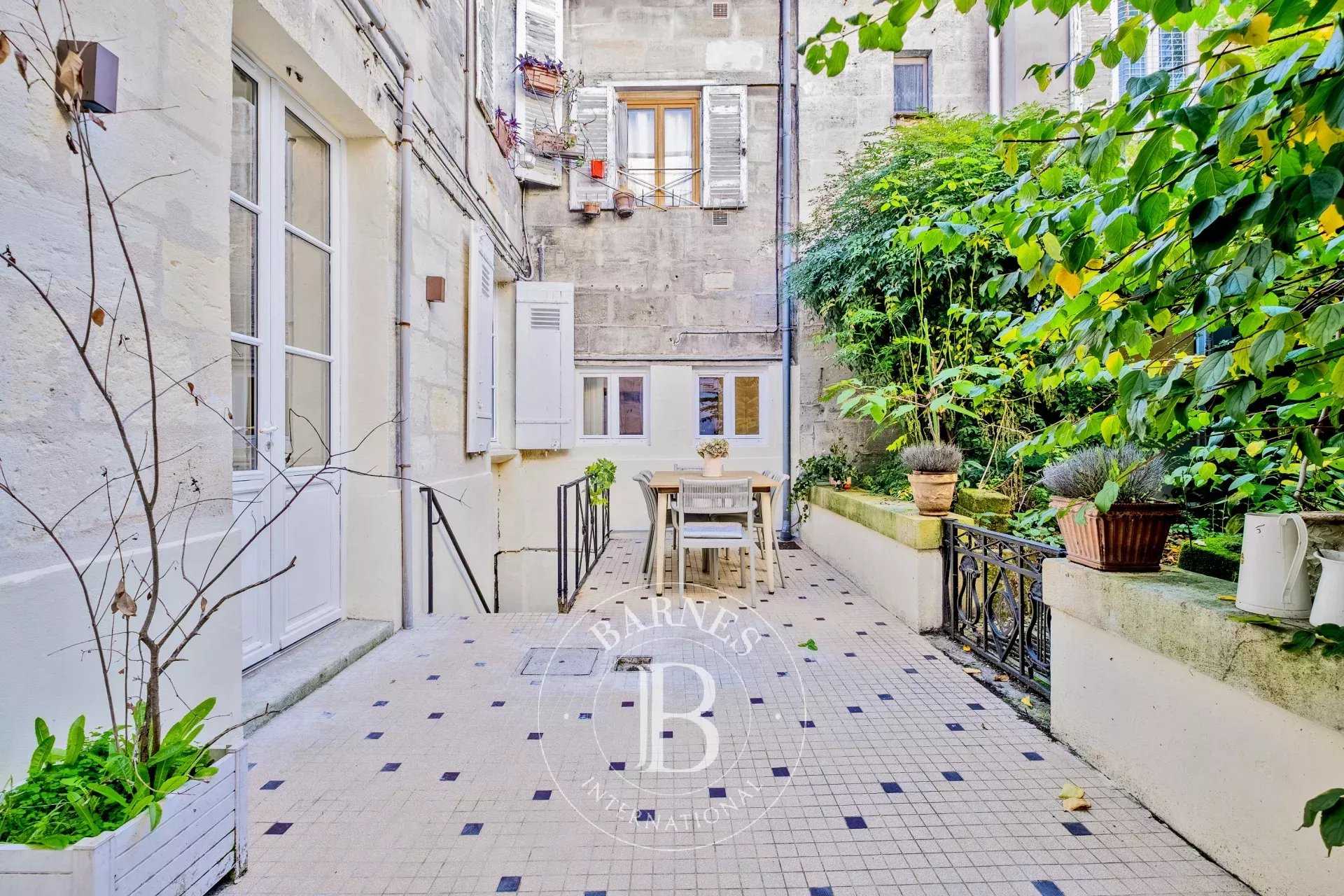 Bordeaux  - Apartment 3 Bedrooms