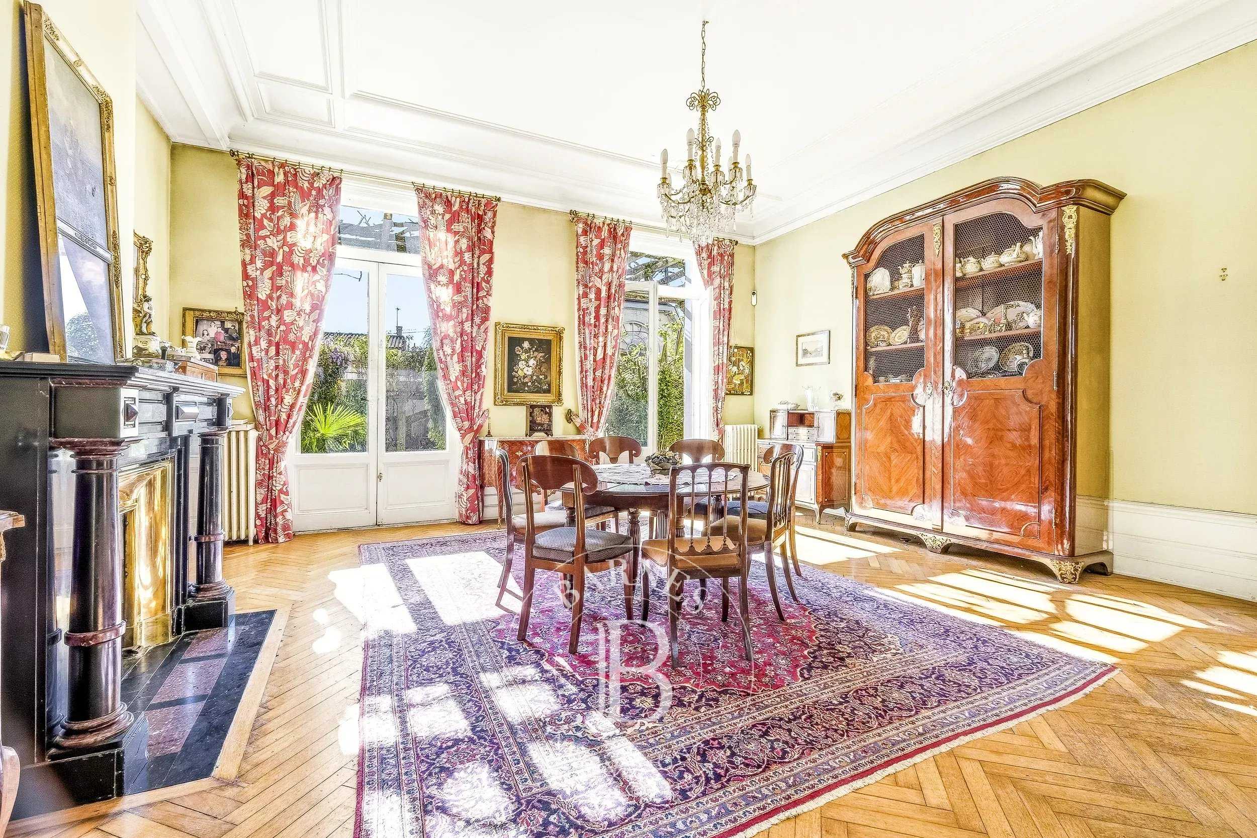 Bordeaux  - Maison 