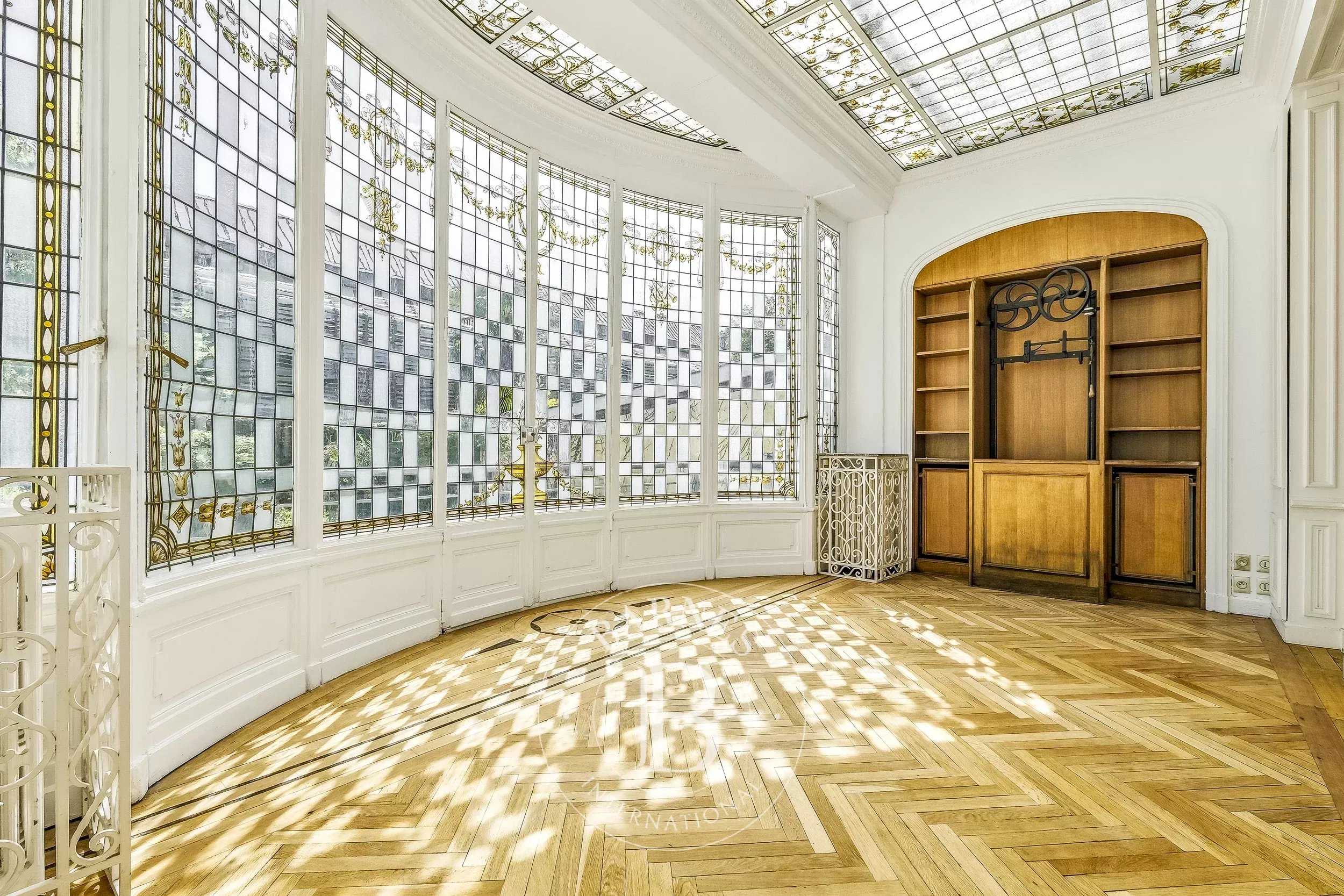 Bordeaux  - Hôtel particulier 10 Pi&egrave;ces 5 Chambres