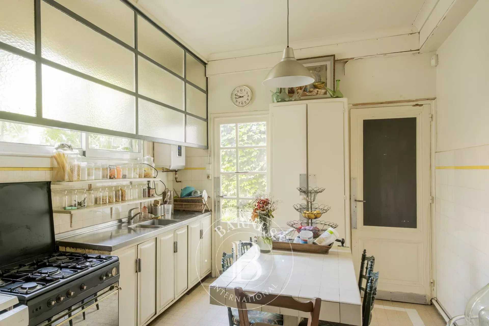 Bordeaux  - House 6 Bedrooms