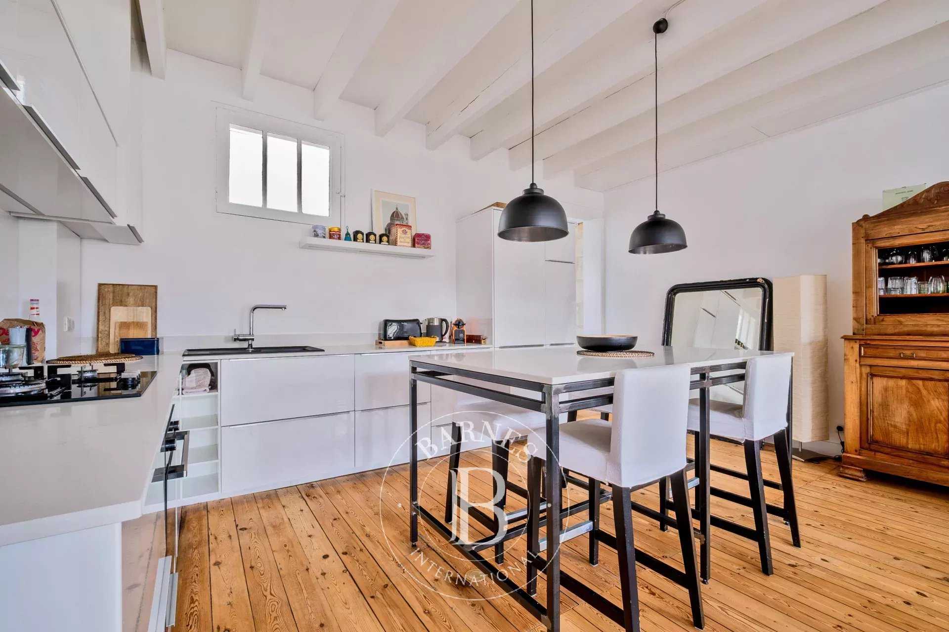 Bordeaux  - Appartement 4 Pi&egrave;ces 3 Chambres