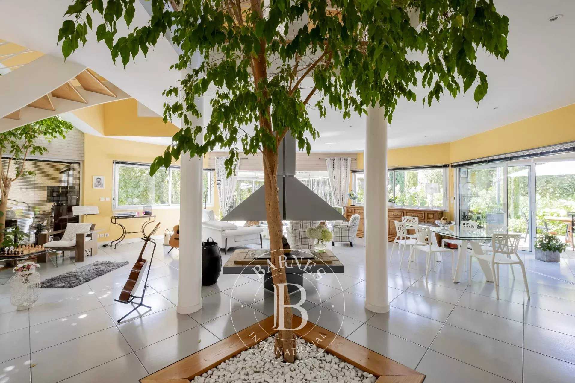 Gradignan  - House 4 Bedrooms
