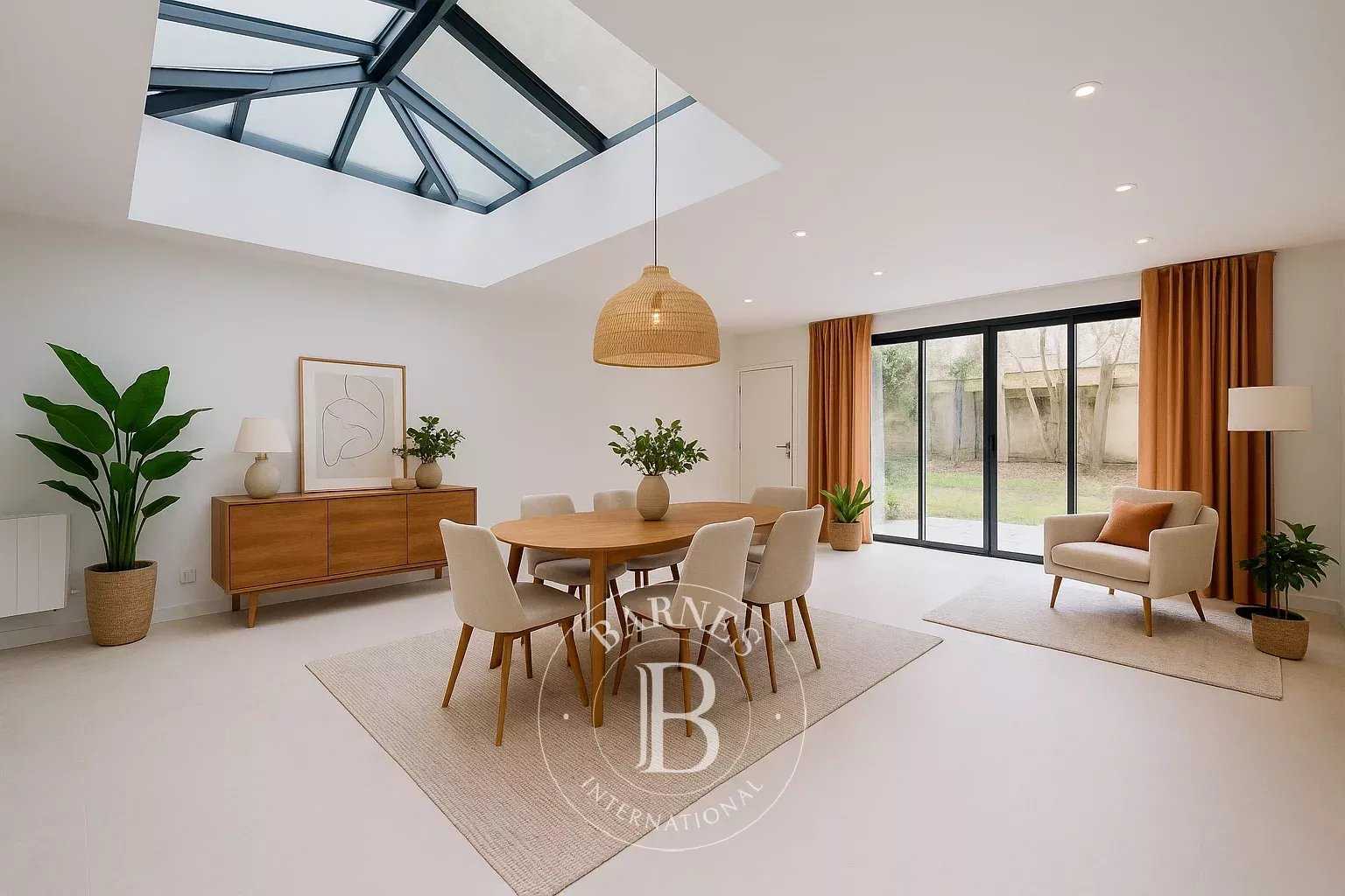 Bordeaux  - Apartment 4 Bedrooms