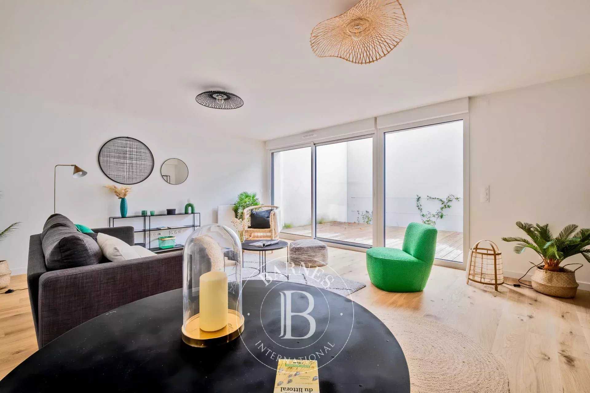 Bordeaux  - Appartement 3 Pi&egrave;ces 2 Chambres