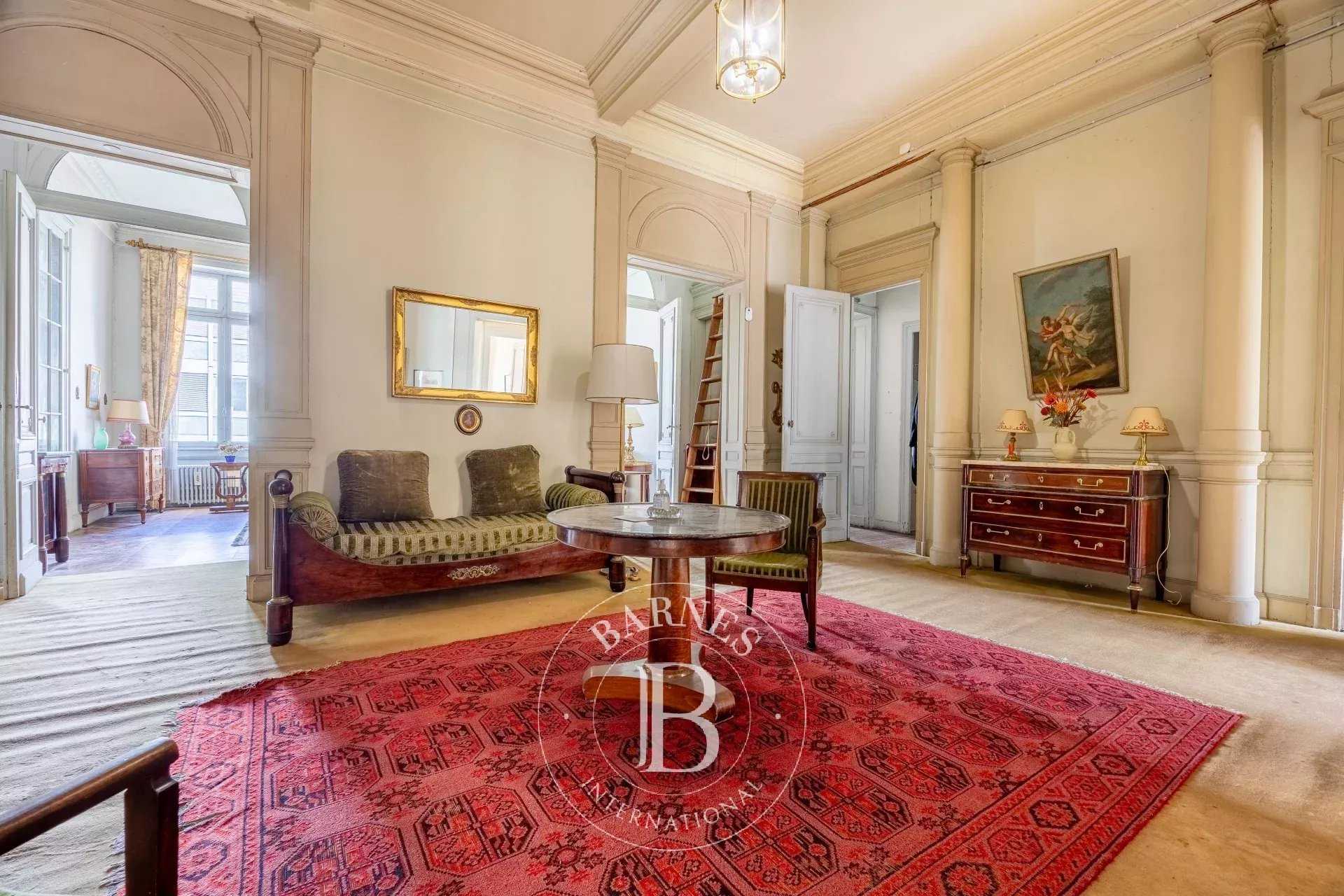 Bordeaux  - Appartement 6 Pi&egrave;ces 3 Chambres