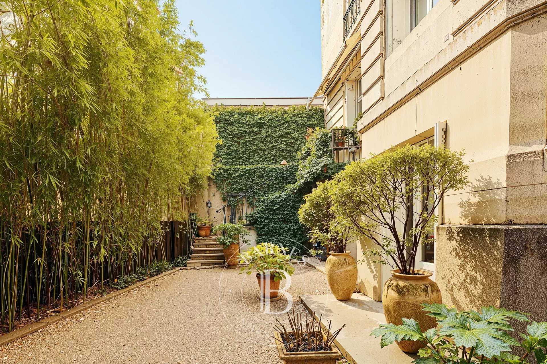 Bordeaux  - Apartment 3 Bedrooms