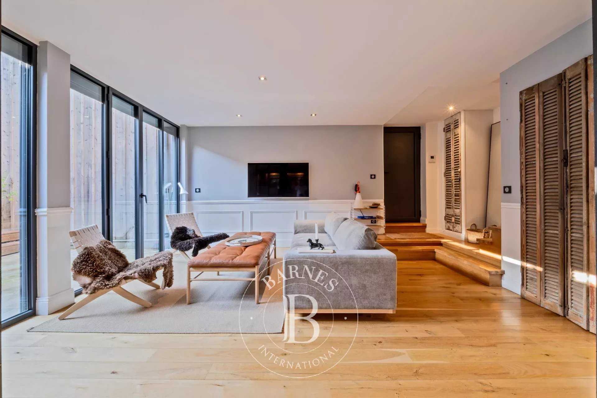 Bordeaux  - Appartement 3 Pi&egrave;ces 2 Chambres