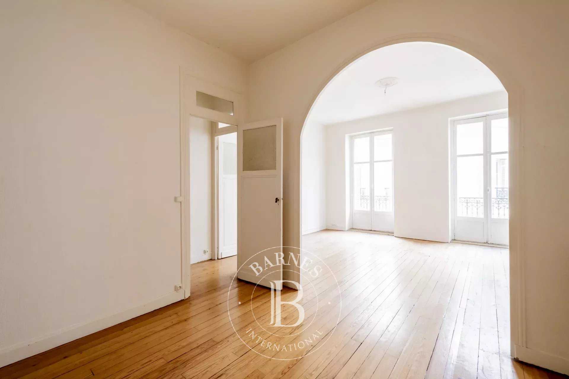 Appartement Bordeaux  -  ref 85837770 (picture 1)