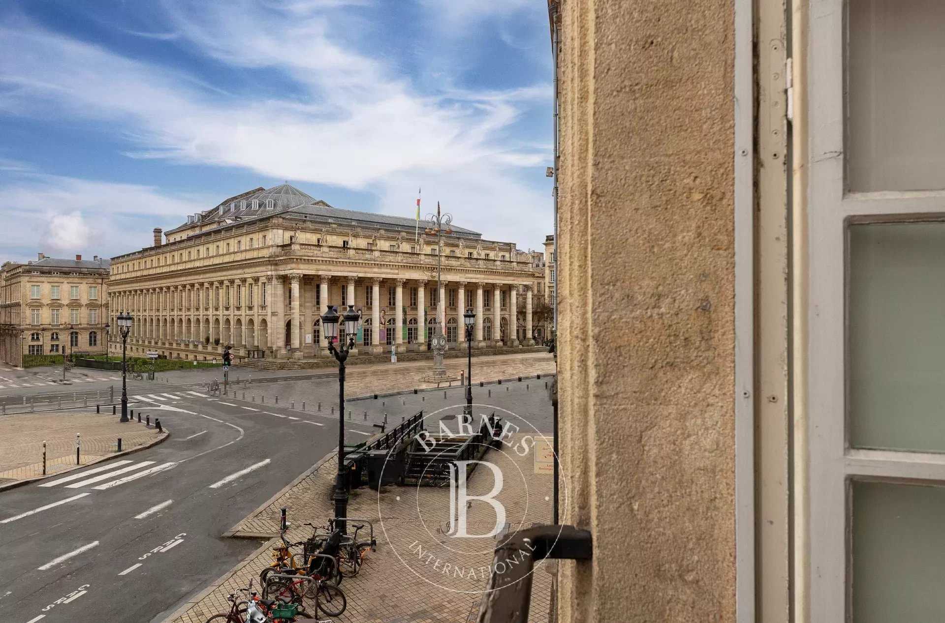 Apartment Bordeaux  -  ref 84305131 (picture 1)