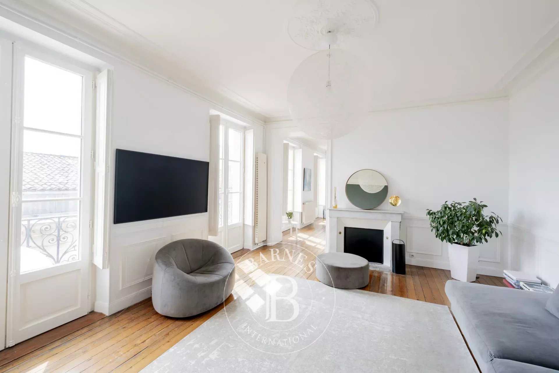 Appartement Bordeaux  -  ref 84674004 (picture 1)