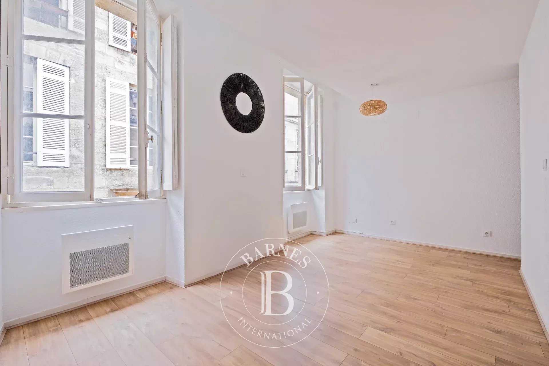 Appartement Bordeaux  -  ref 86080009 (picture 1)