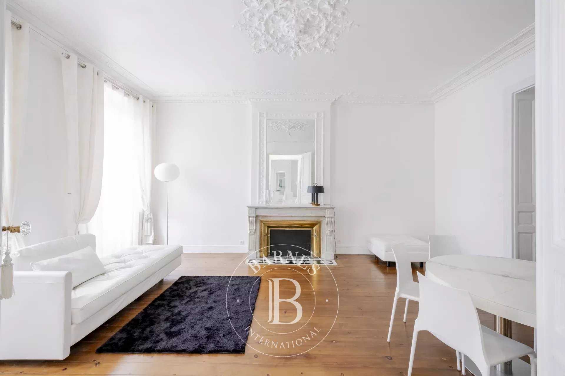 Apartment Bordeaux  -  ref 84273527 (picture 1)