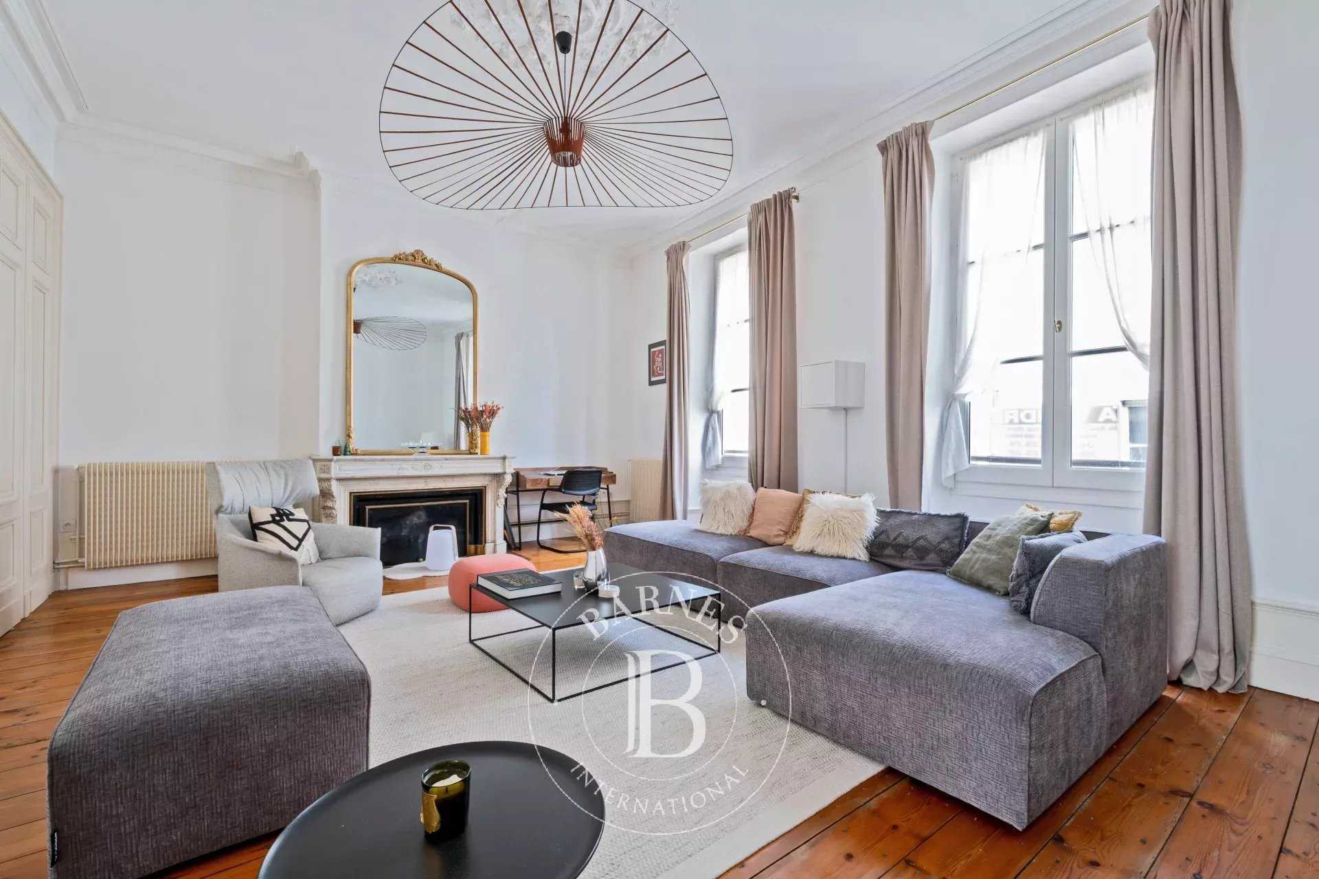 Apartment Bordeaux  -  ref 85995660 (picture 1)