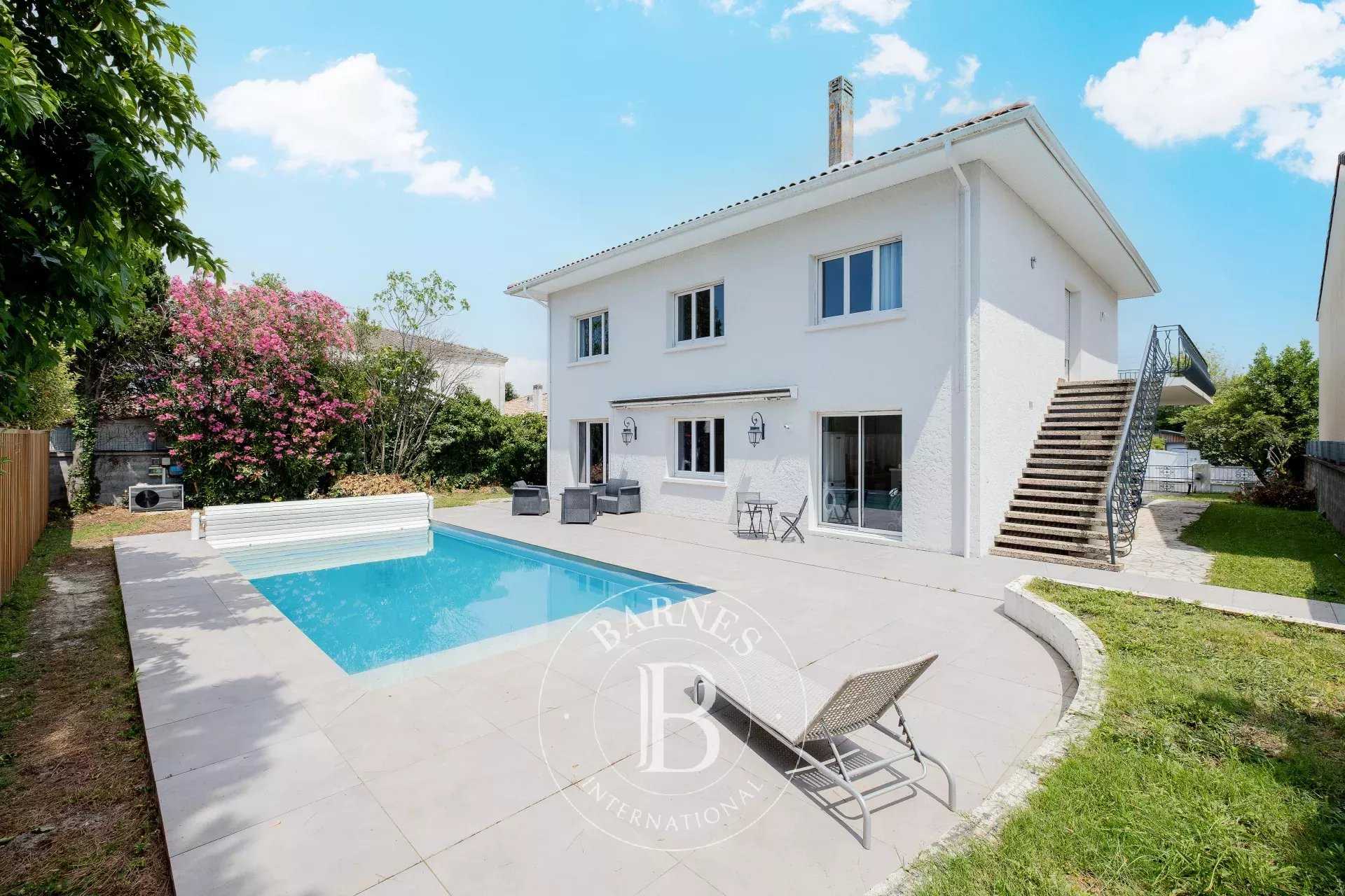 House Mérignac  -  ref 86071013 (picture 1)