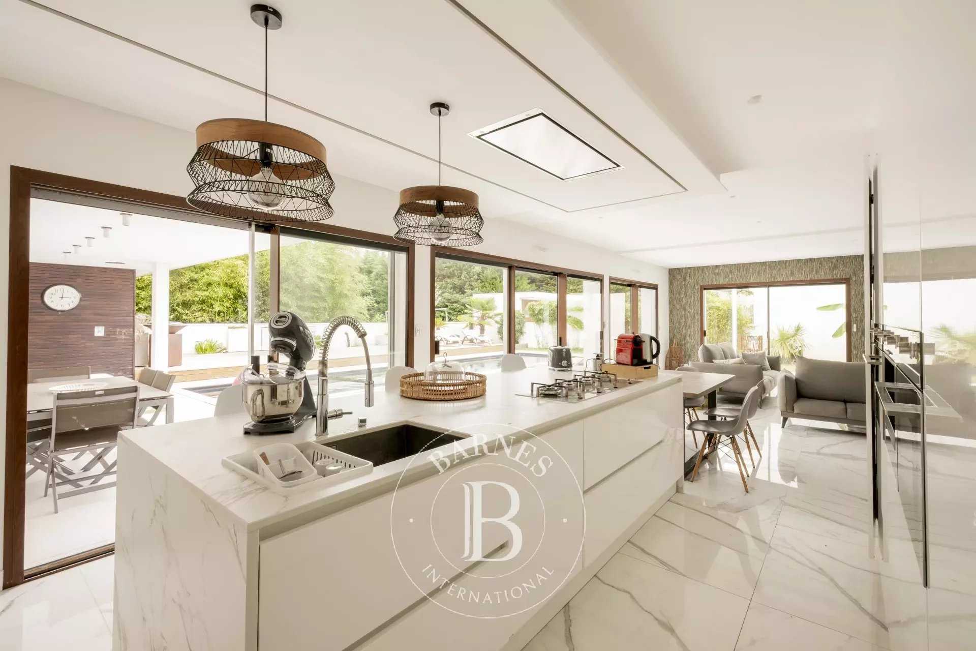 Maison Mérignac  -  ref 85288238 (picture 2)