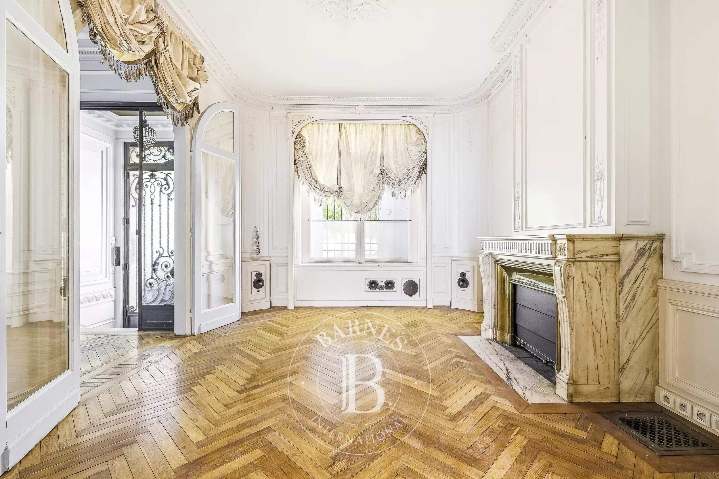 Bordeaux  - Hôtel particulier 10 Pi&egrave;ces 5 Chambres - picture 8