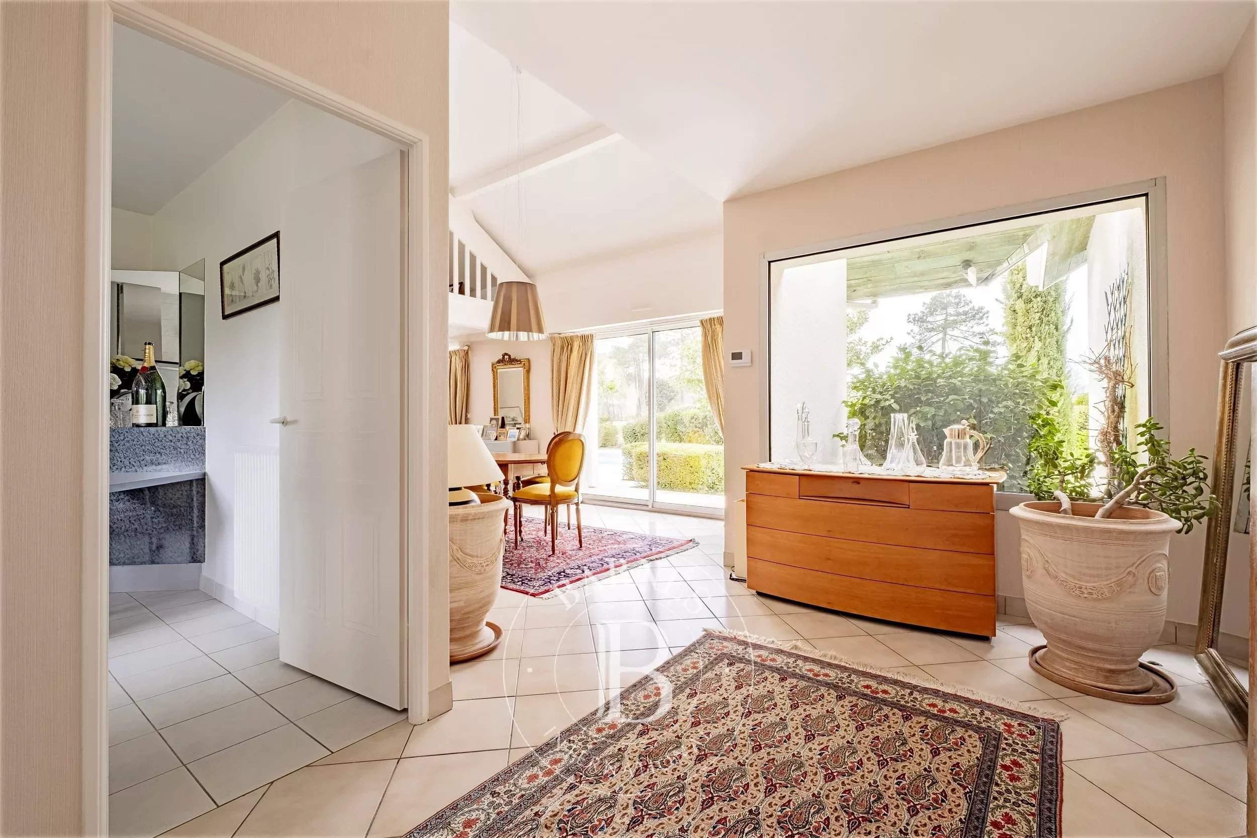 Pessac  - Maison 8 Pi&egrave;ces 3 Chambres - picture 5