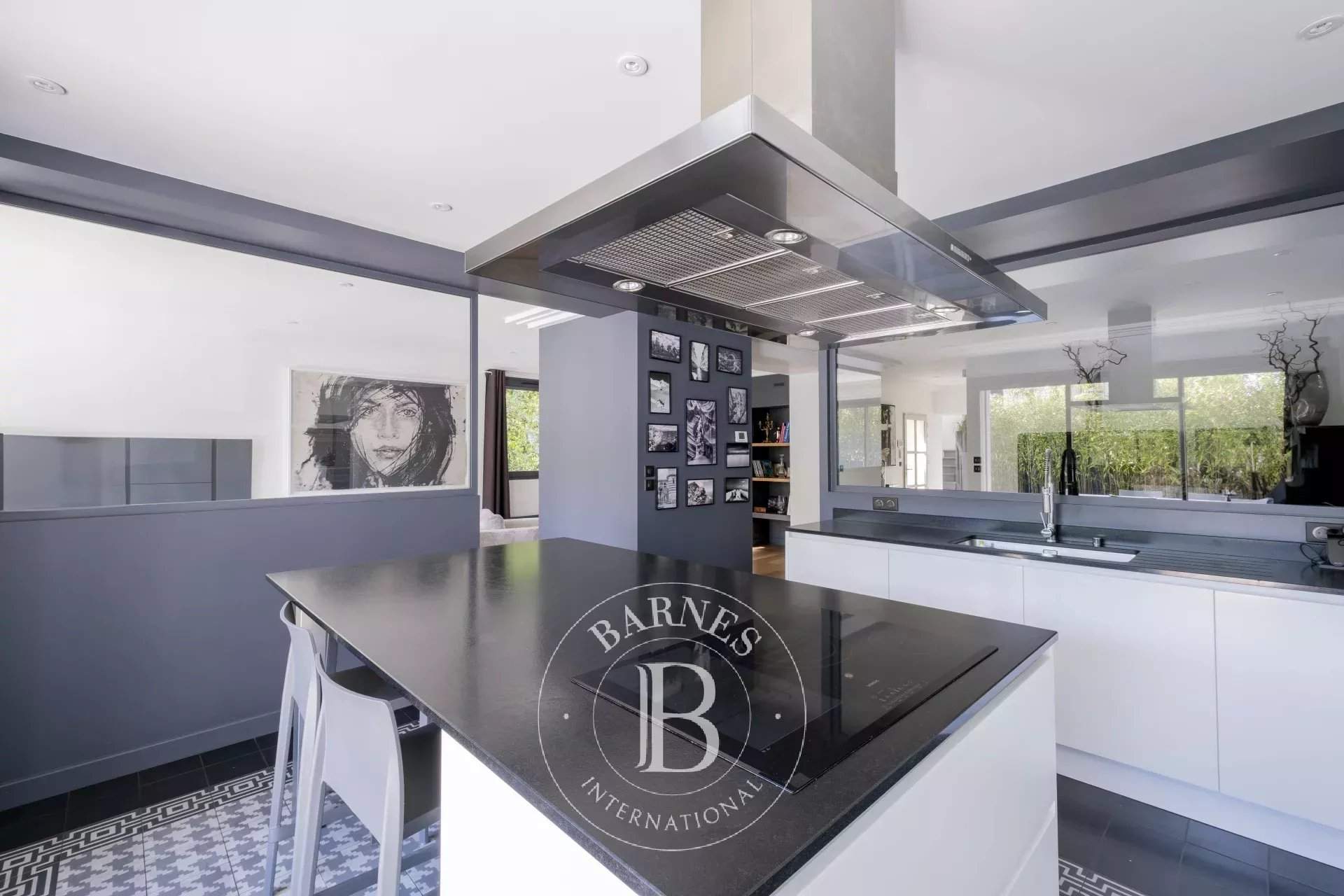 Pessac  - Maison 6 Pi&egrave;ces 5 Chambres - picture 8