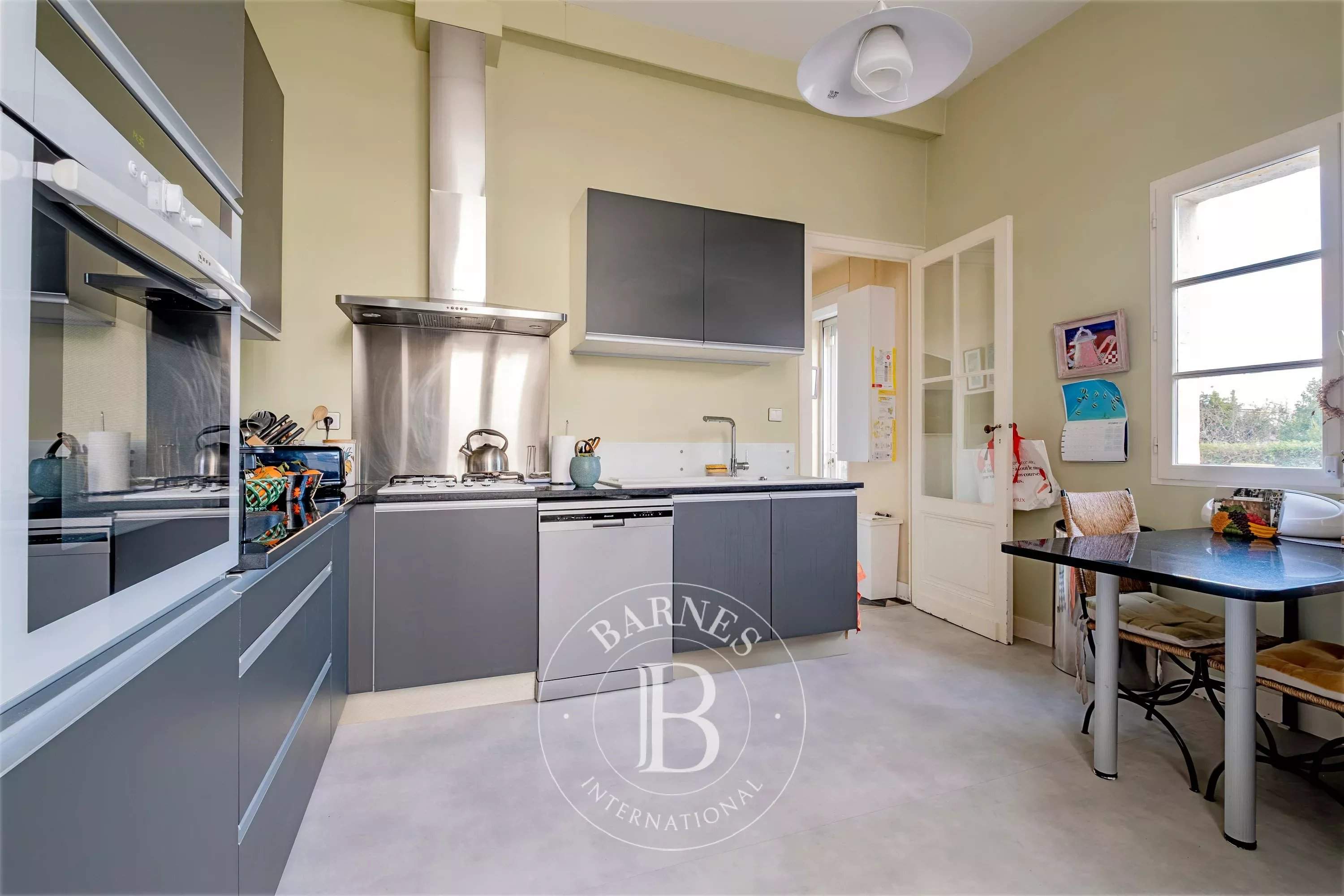 Bordeaux  - Maison 10 Pi&egrave;ces 5 Chambres - picture 7