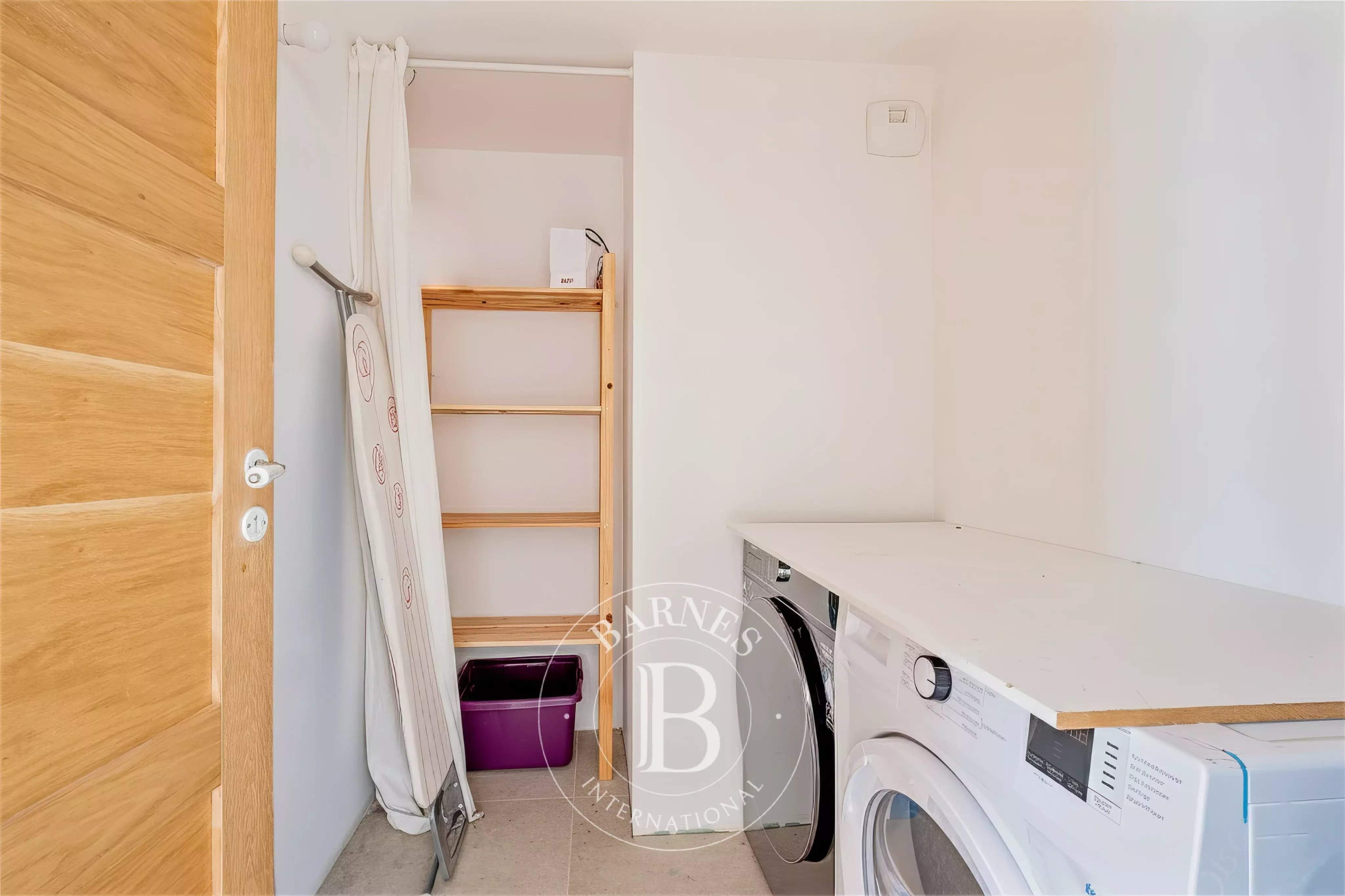 Bordeaux  - Maison 5 Pi&egrave;ces 4 Chambres - picture 12