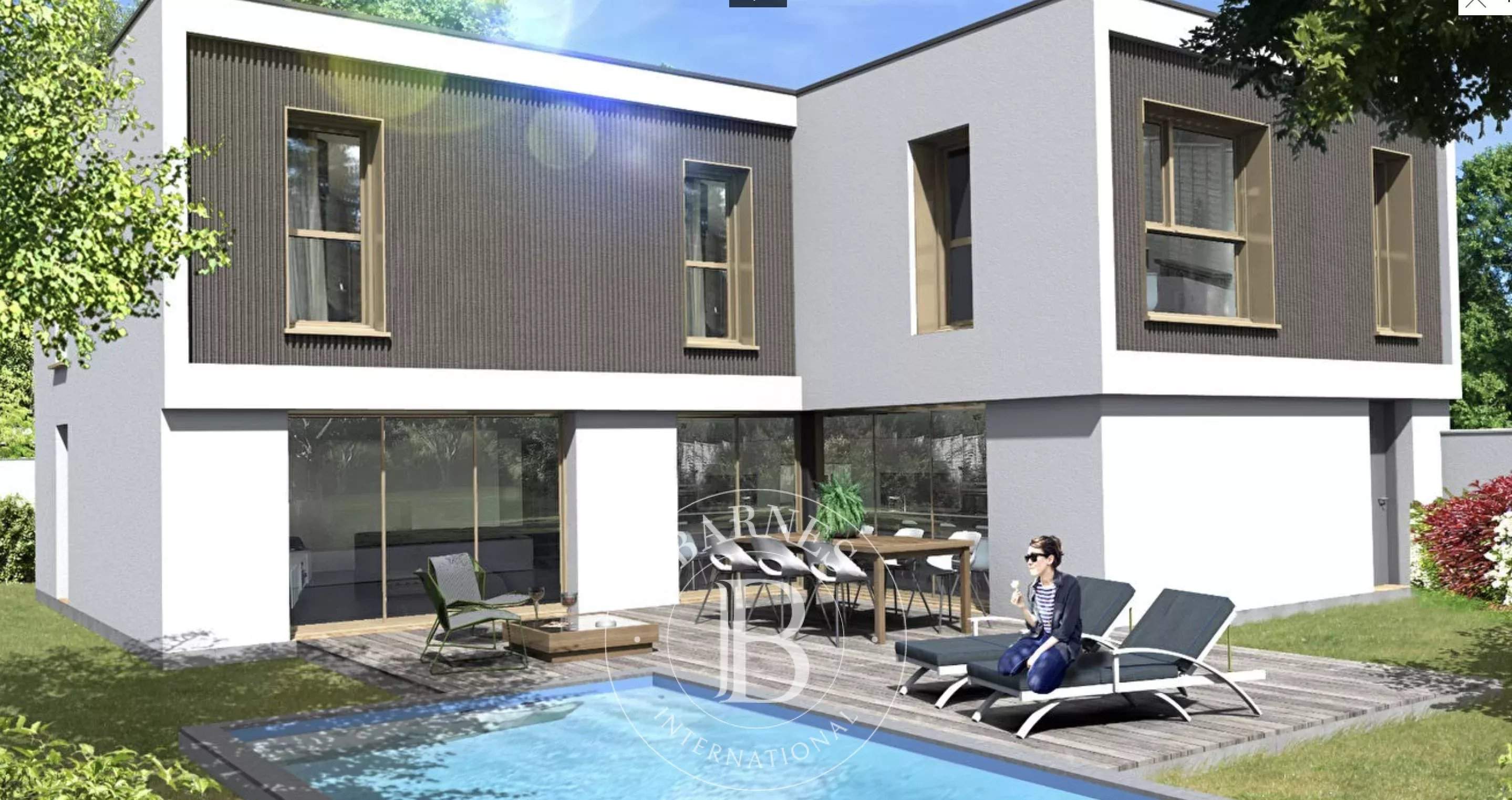 Bordeaux  - Maison 8 Pi&egrave;ces 5 Chambres - picture 1