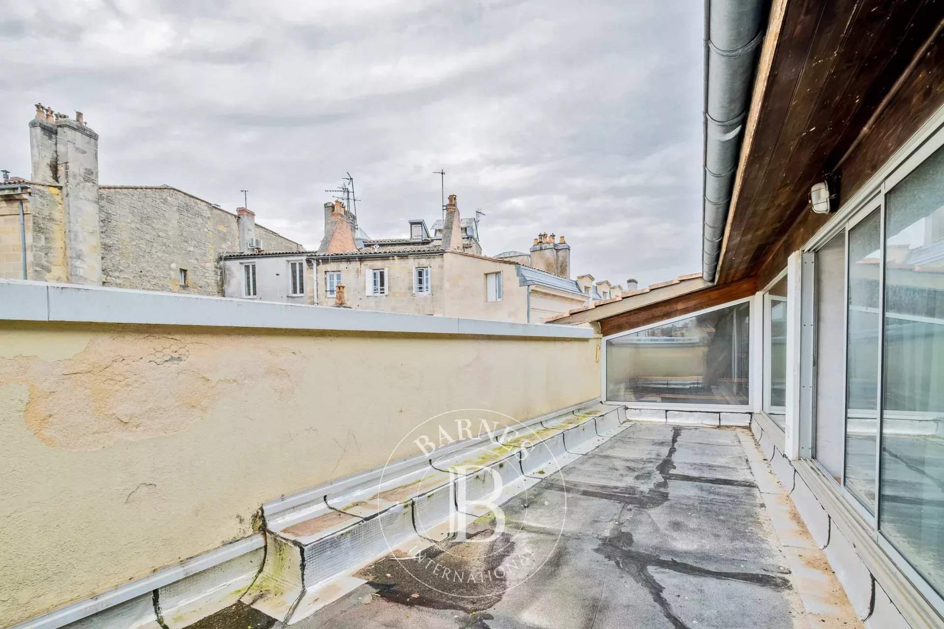 Bordeaux  - Edificio 6 Cuartos - picture 4