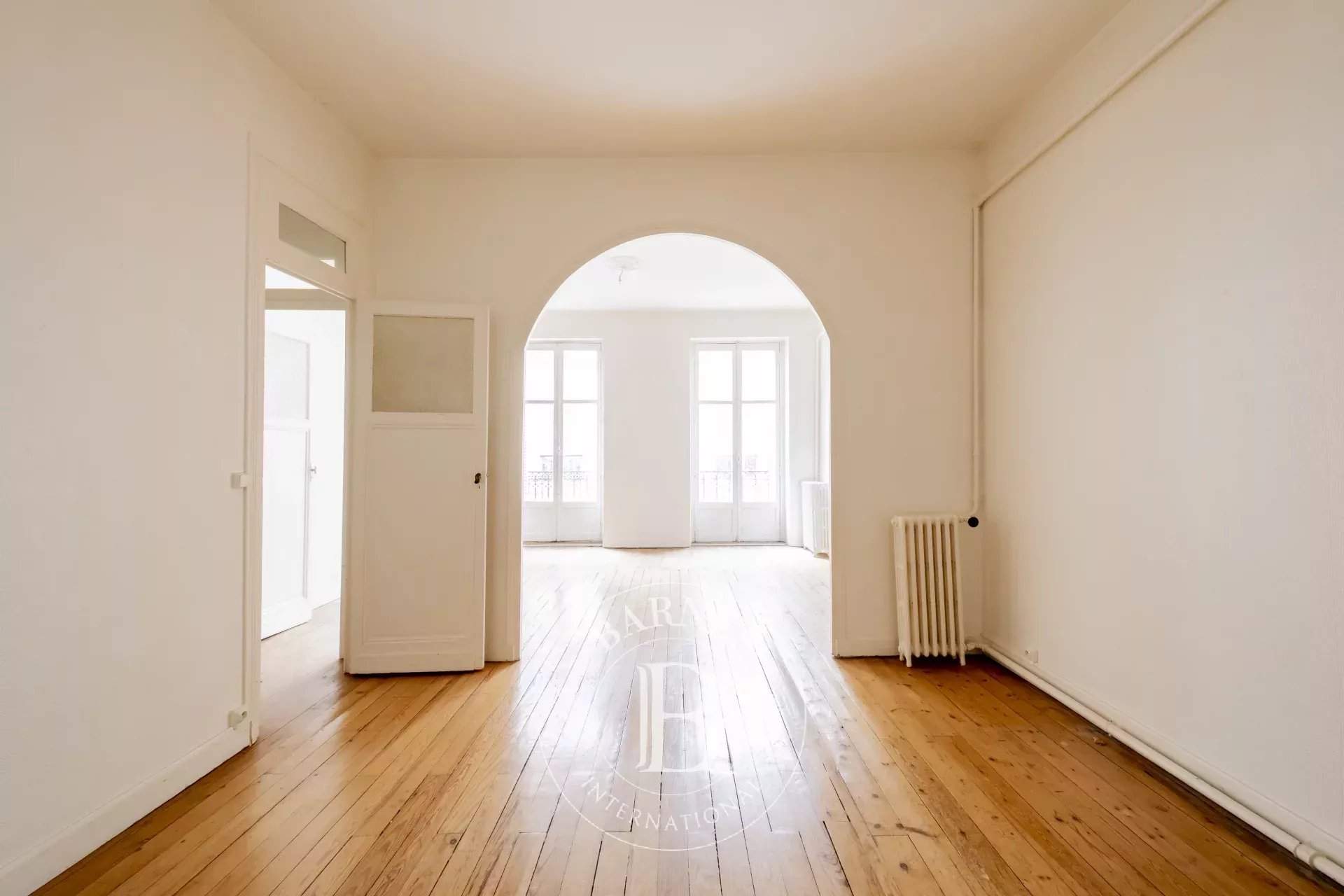 Bordeaux  - Appartement 3 Pièces, 1 Chambre - picture 2