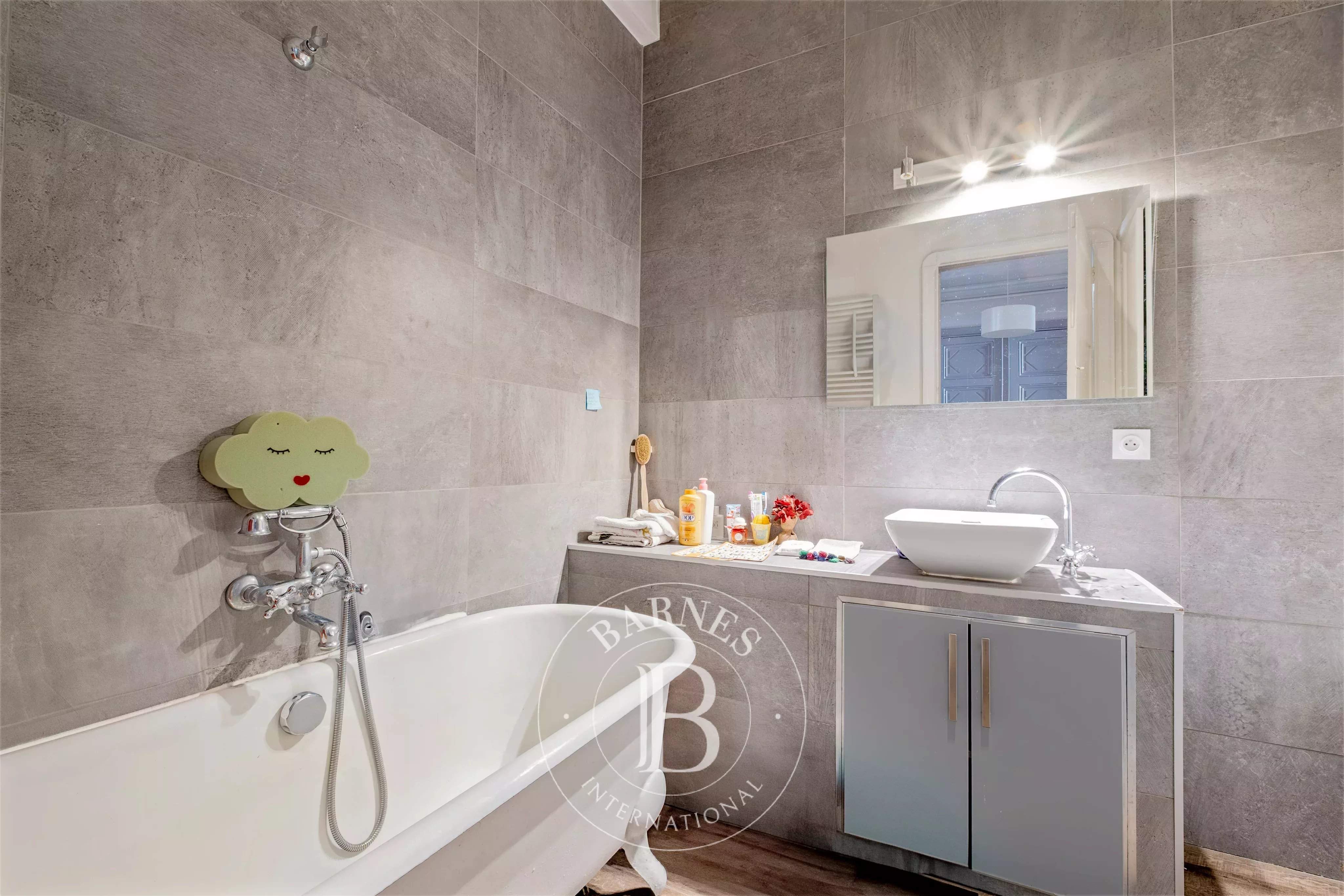 Bordeaux  - Appartement 5 Pi&egrave;ces 2 Chambres - picture 12