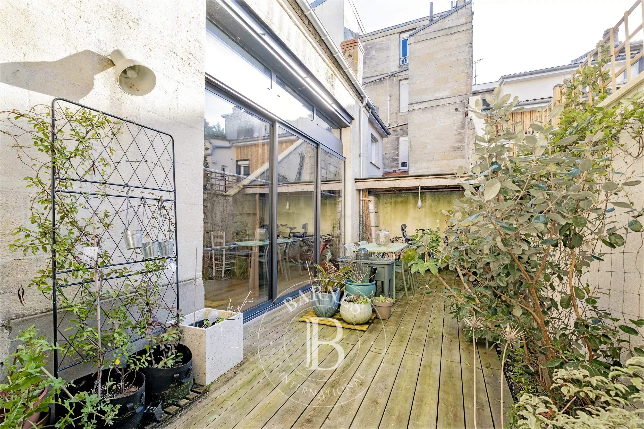 Bordeaux  - Maison 6 Pi&egrave;ces 4 Chambres - picture 13