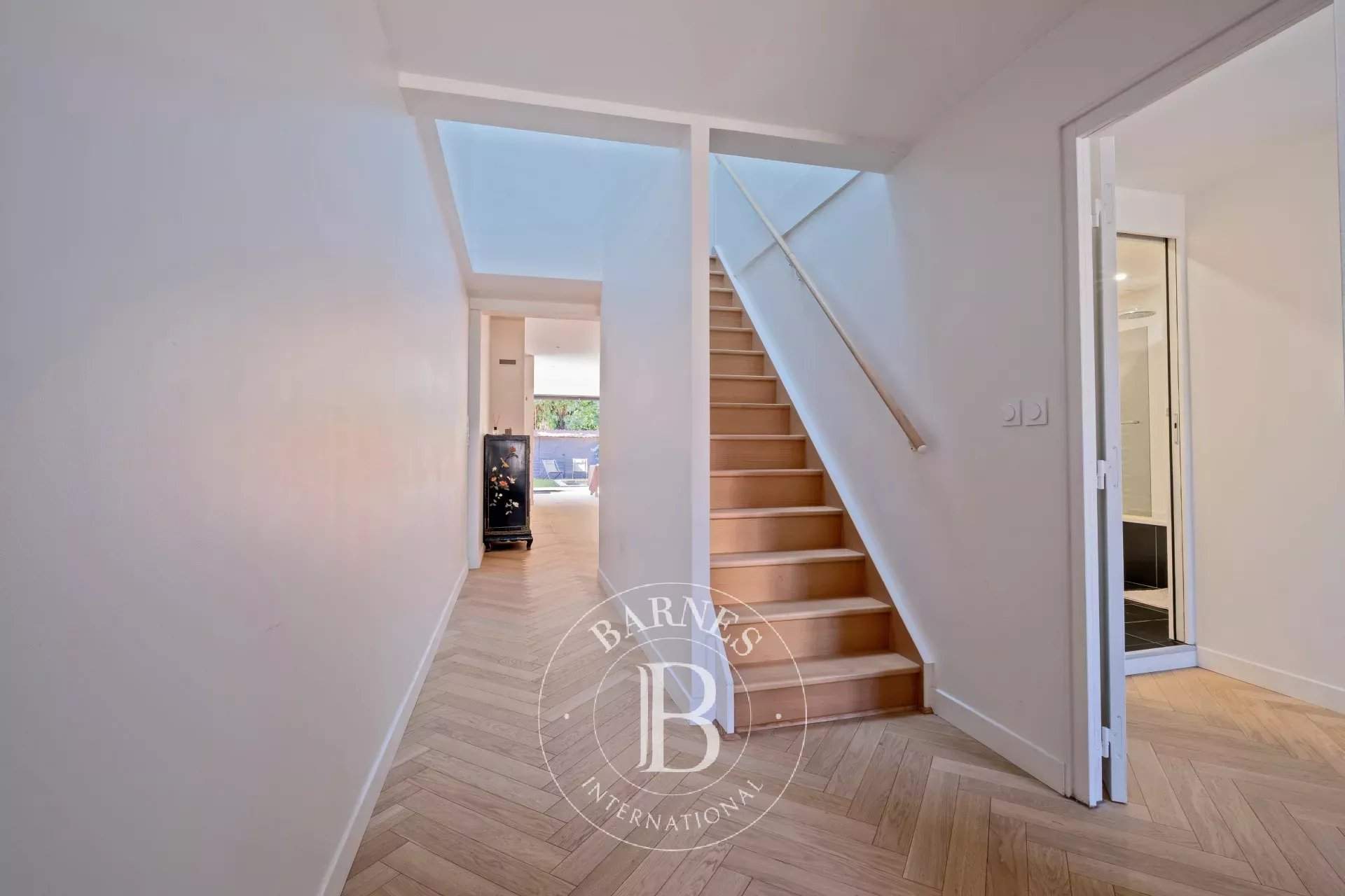 Bordeaux  - Maison 5 Pi&egrave;ces 4 Chambres - picture 7