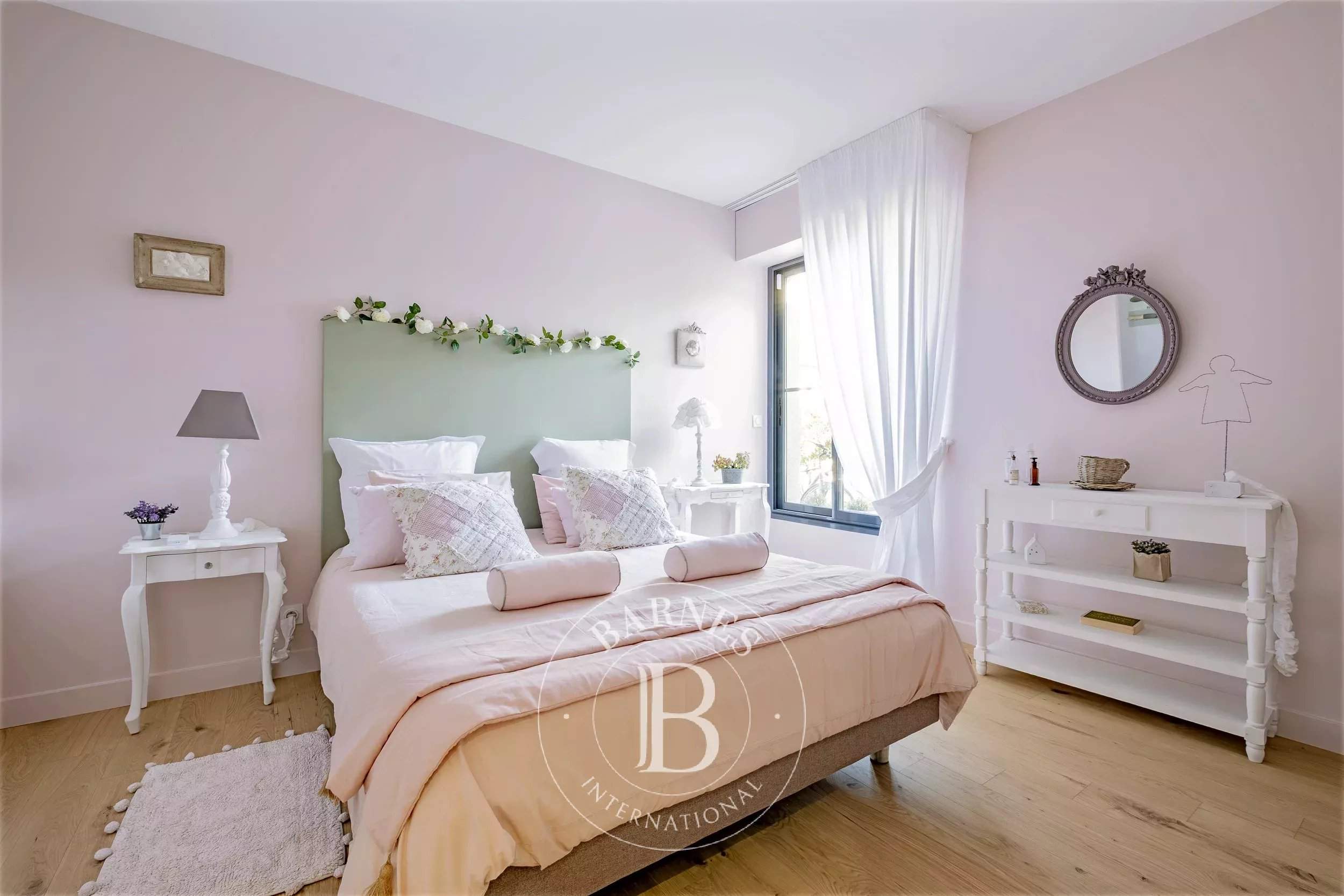 Bordeaux  - Maison 6 Pi&egrave;ces 4 Chambres - picture 12