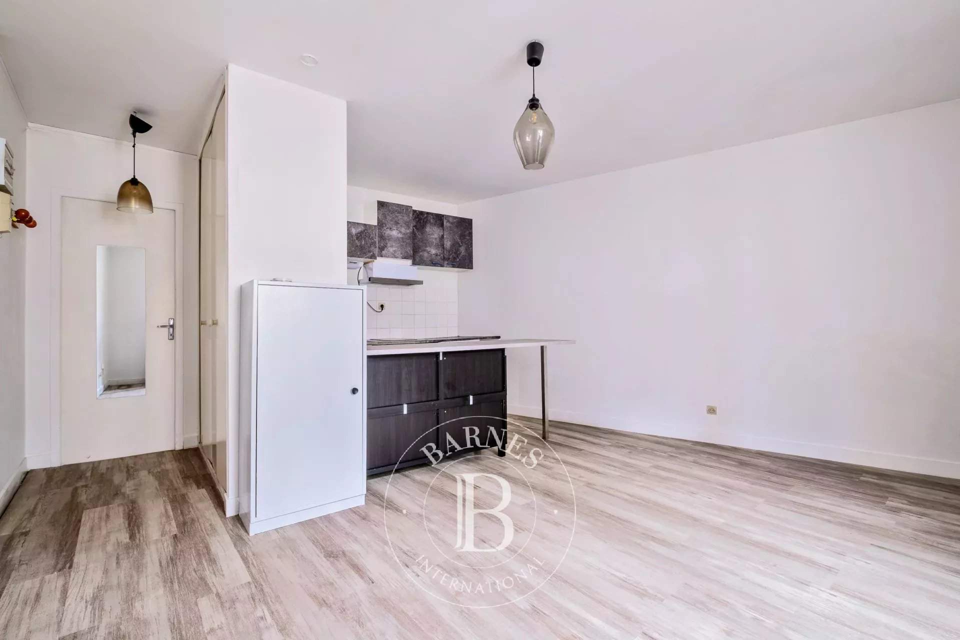 Bordeaux  - Edificio 6 Cuartos - picture 18