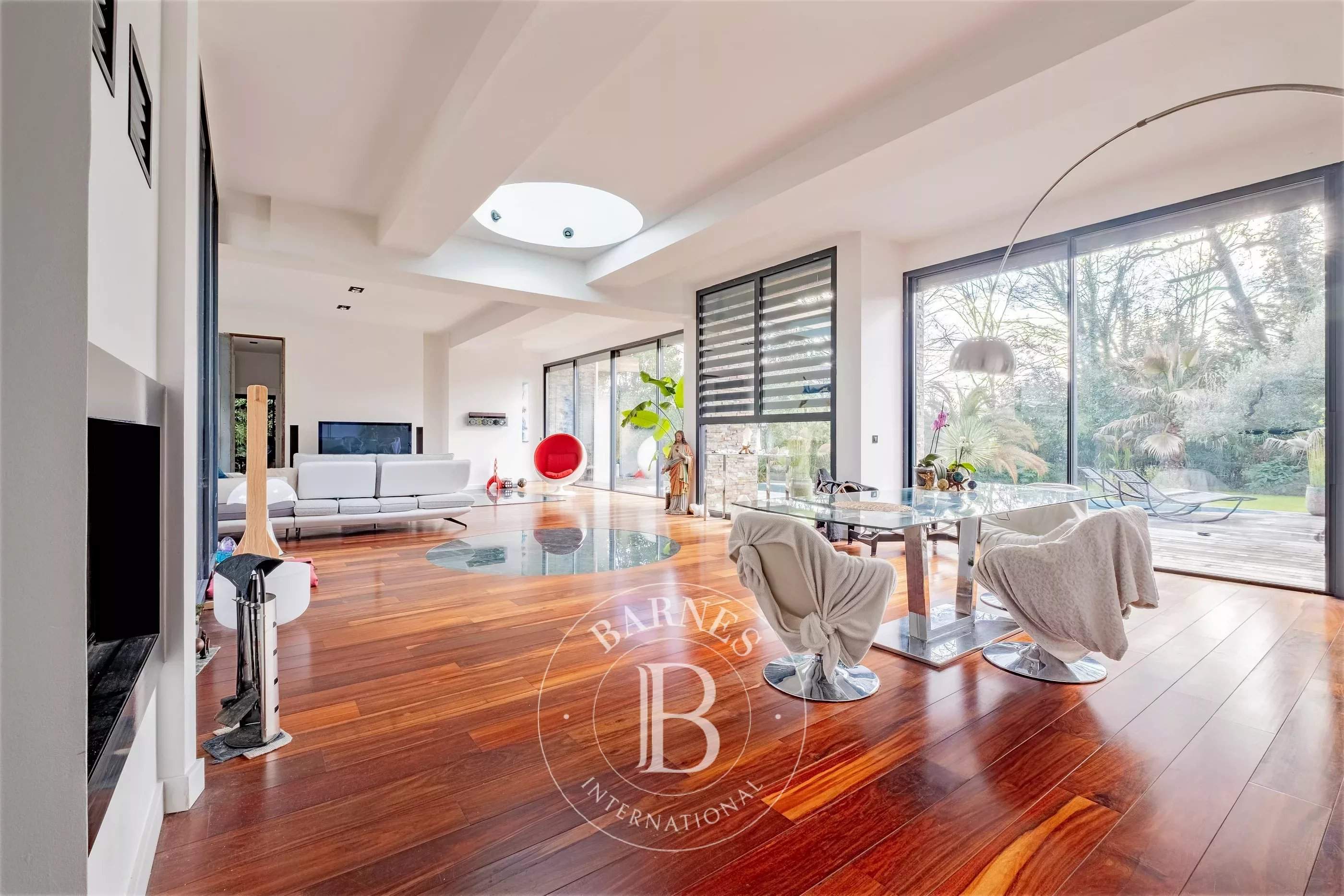 Mérignac  - Maison 8 Pi&egrave;ces 5 Chambres - picture 5