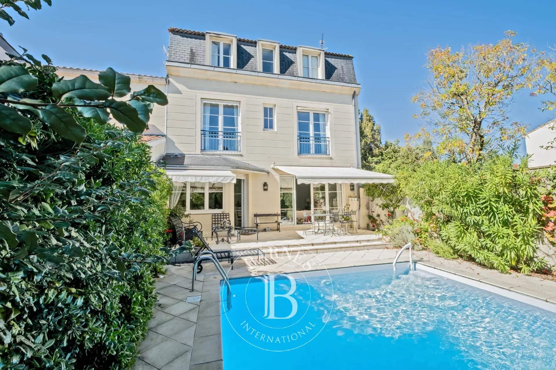 Bordeaux  - House 6 Bedrooms - picture 1