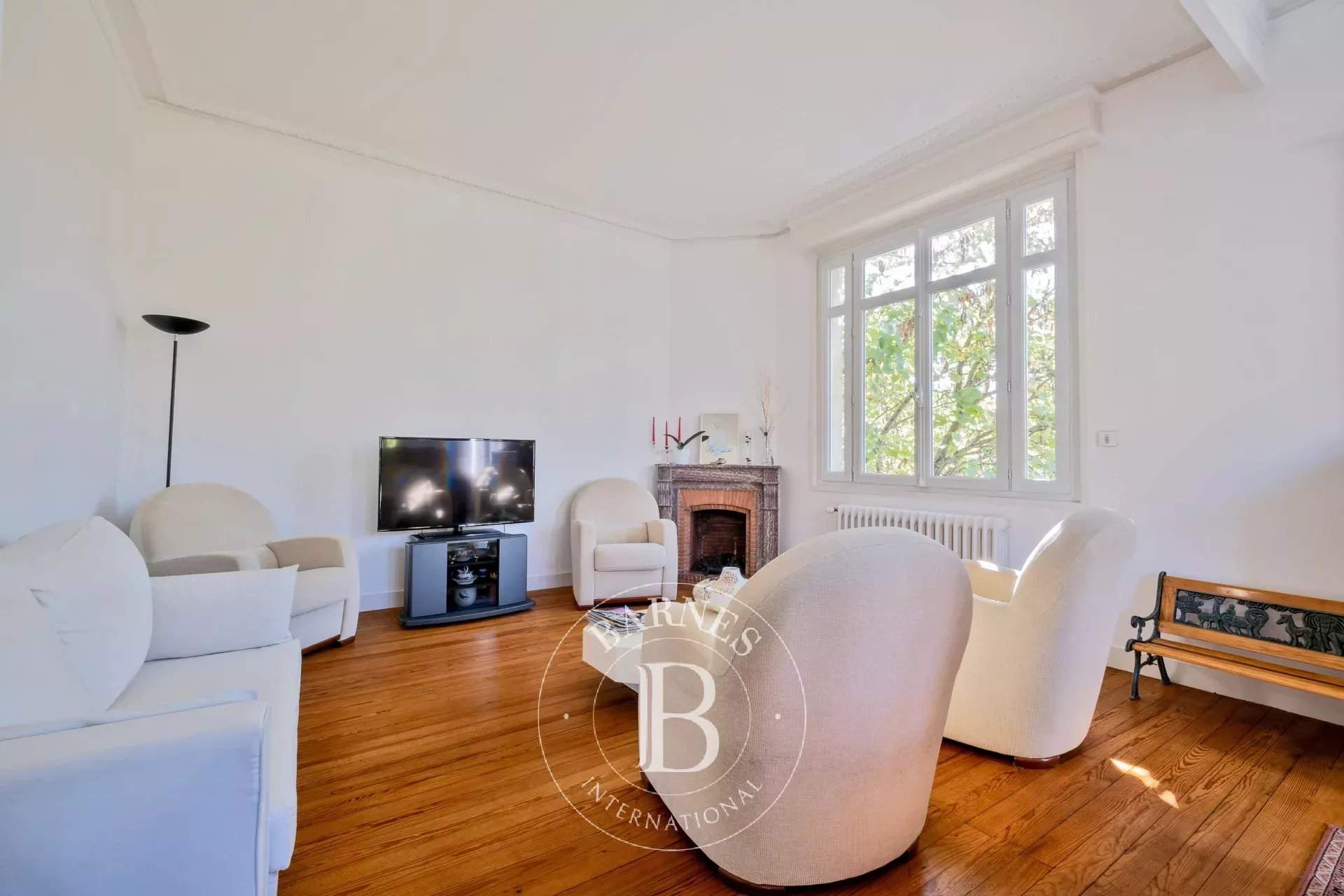 Le Bouscat  - House 6 Bedrooms - picture 1