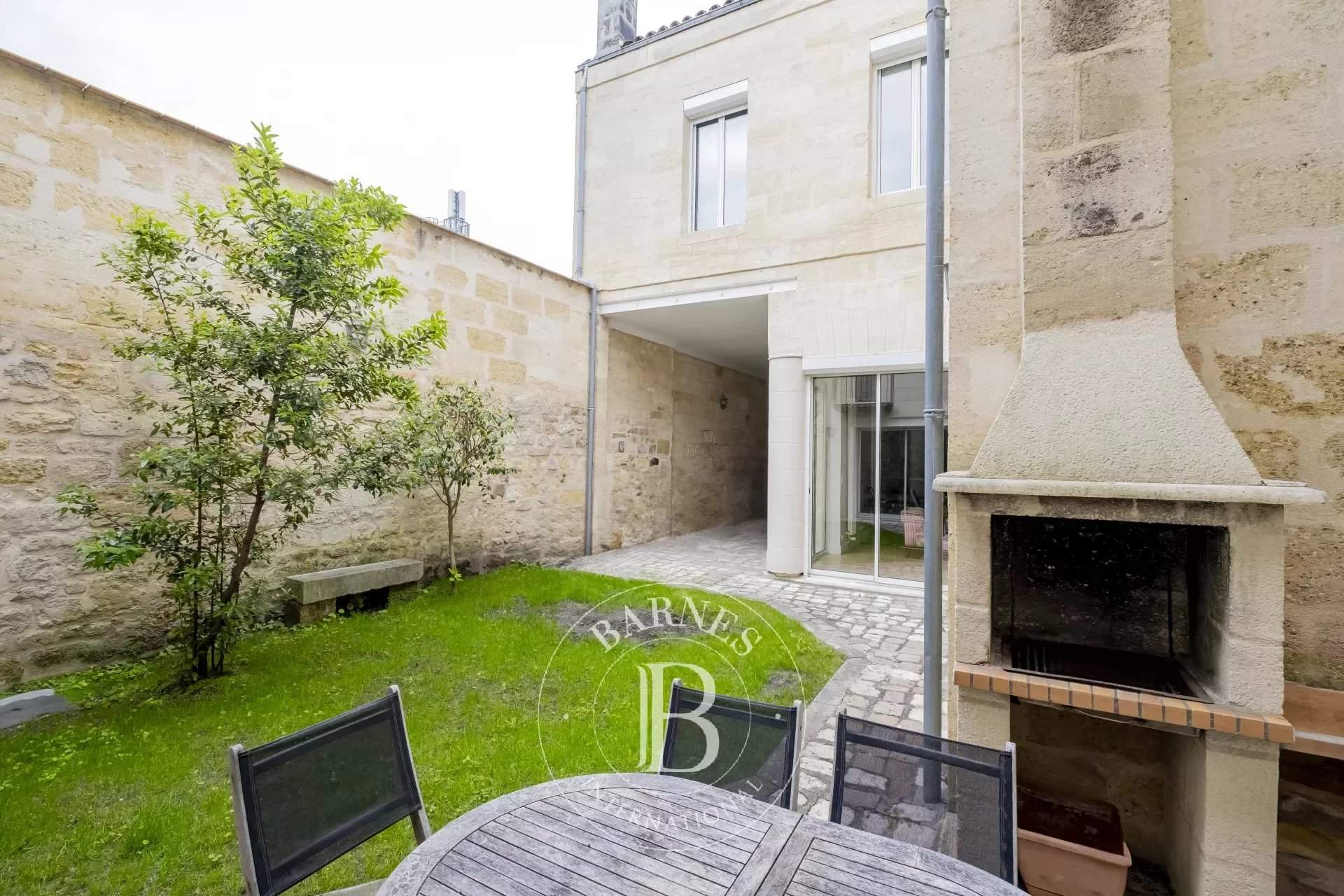 Vente Maison 215m² 7 Pièces à Bordeaux (33000) - Barnes