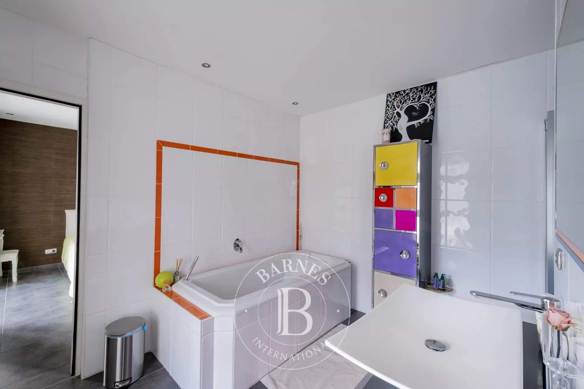 Pessac  - House 5 Bedrooms - picture 11