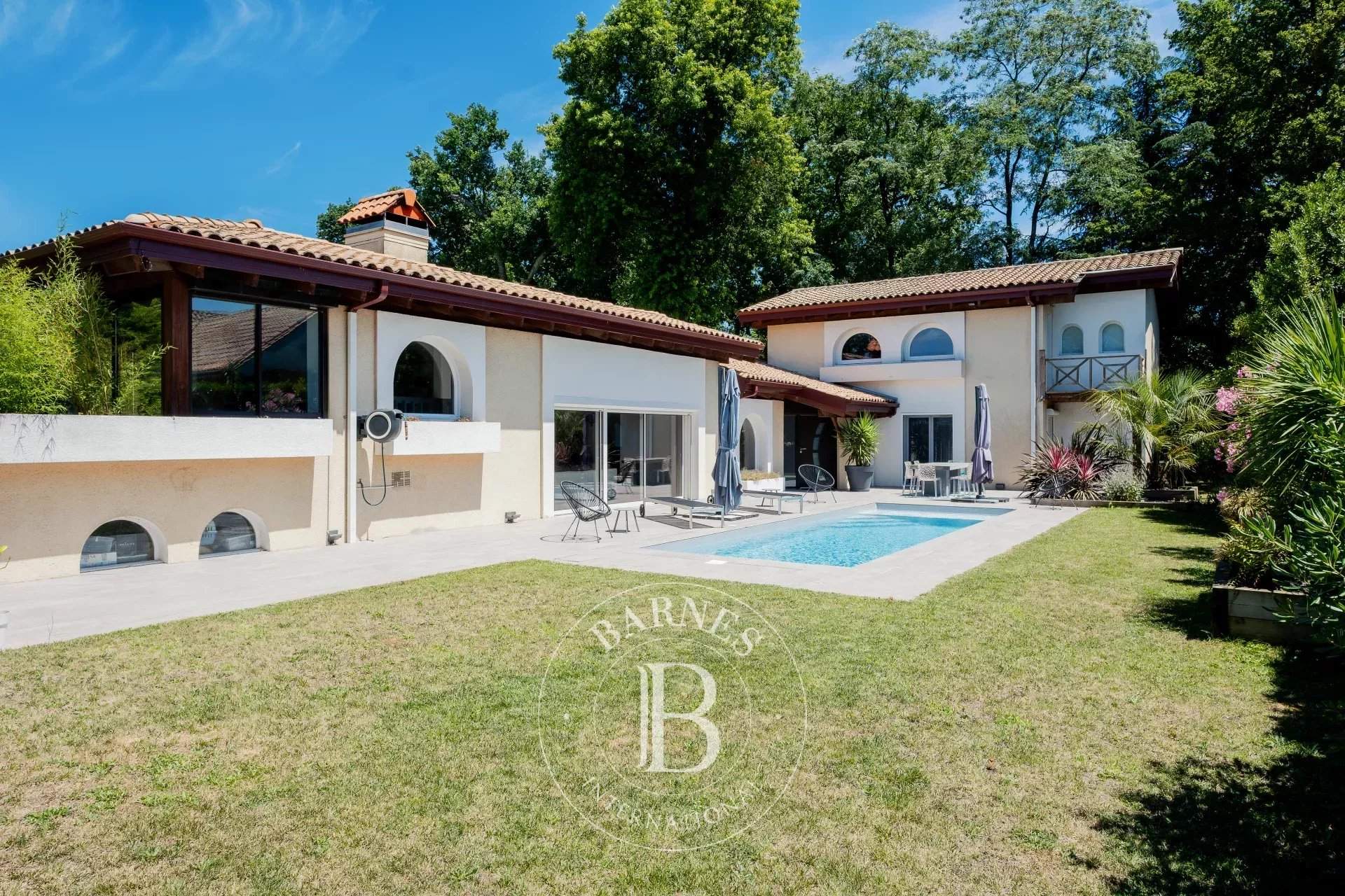 Mérignac  - Maison 7 Pièces 4 Chambres - picture 4