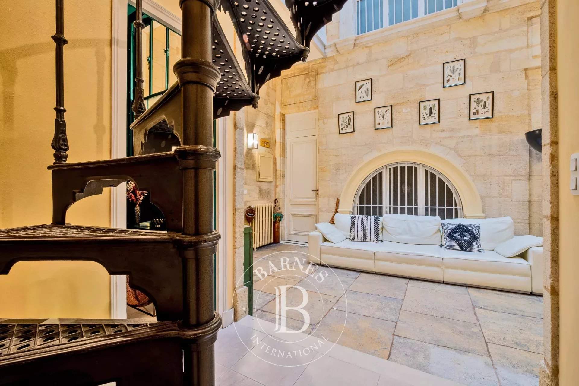 Bordeaux  - Appartement 9 Pi&egrave;ces 3 Chambres - picture 12