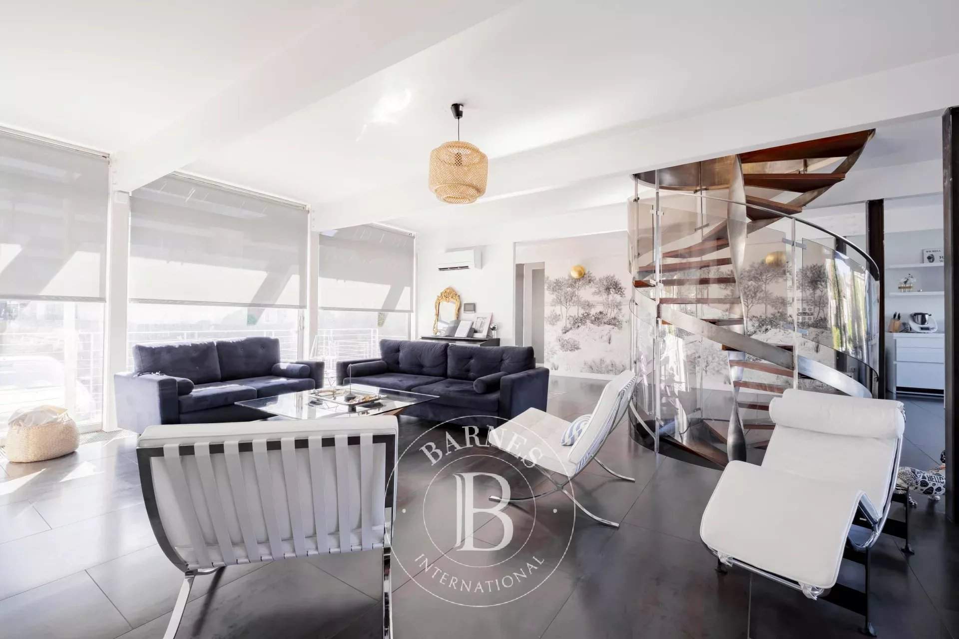 Bordeaux  - Maison 8 Pi&egrave;ces 5 Chambres - picture 6