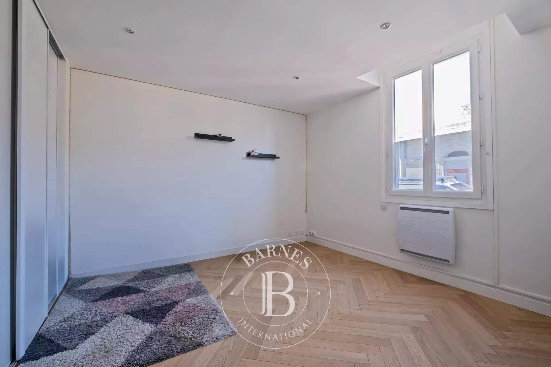 Bordeaux  - Maison 5 Pi&egrave;ces 4 Chambres - picture 10