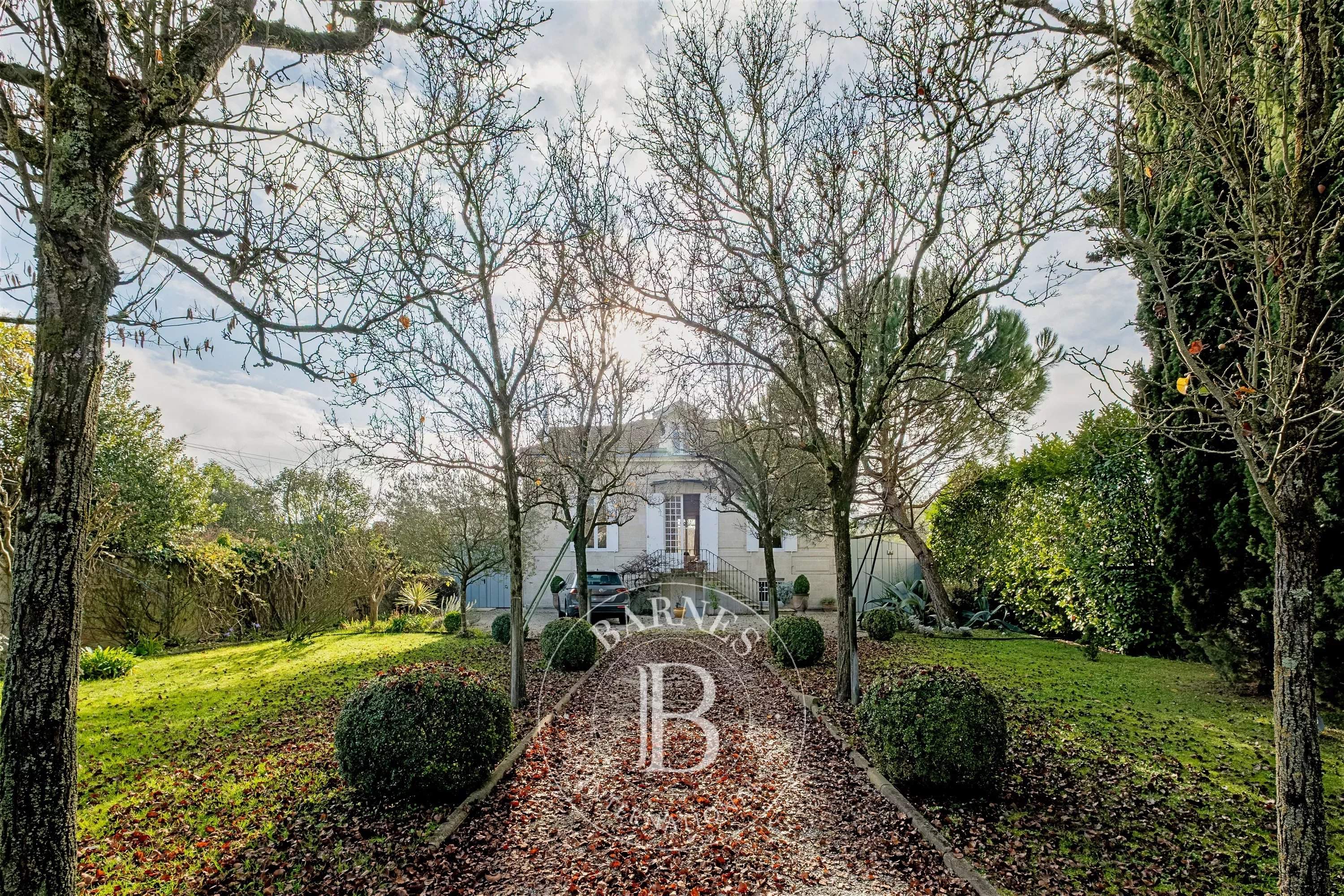 Bordeaux  - Maison 10 Pi&egrave;ces 5 Chambres - picture 13